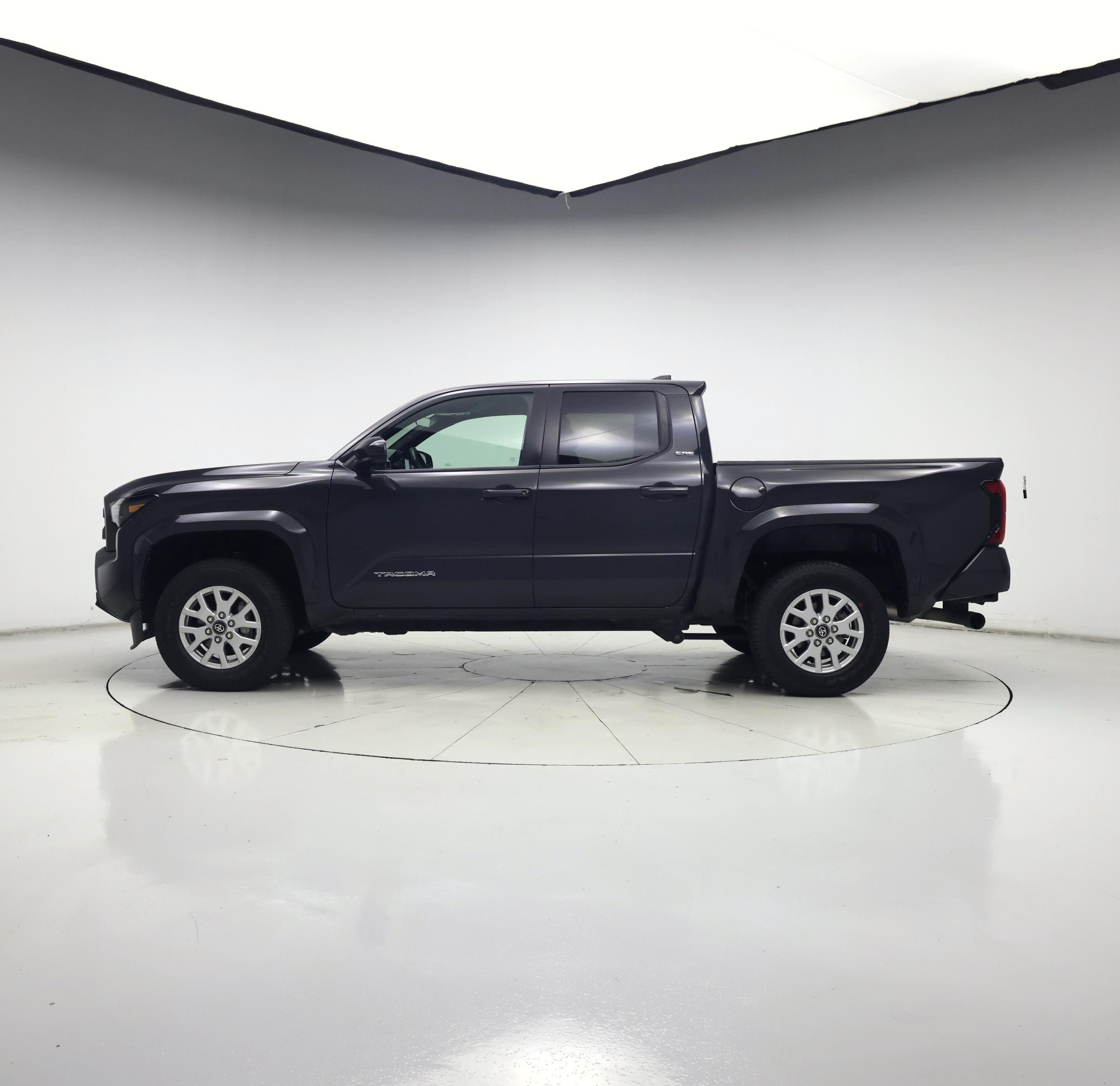 Thumbnail: 2024 Toyota Tacoma - 3