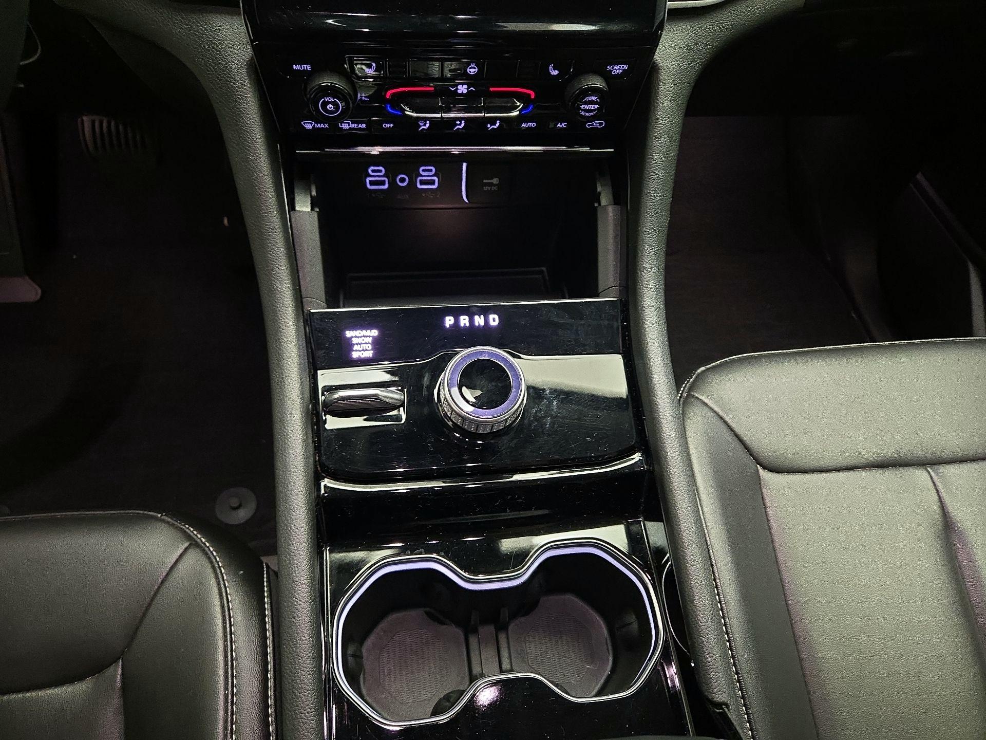 Thumbnail: 2023 Jeep Grand Cherokee - 16