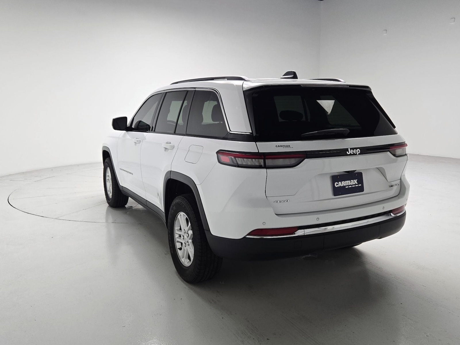 2023 Jeep Grand Cherokee Laredo - Photo 7
