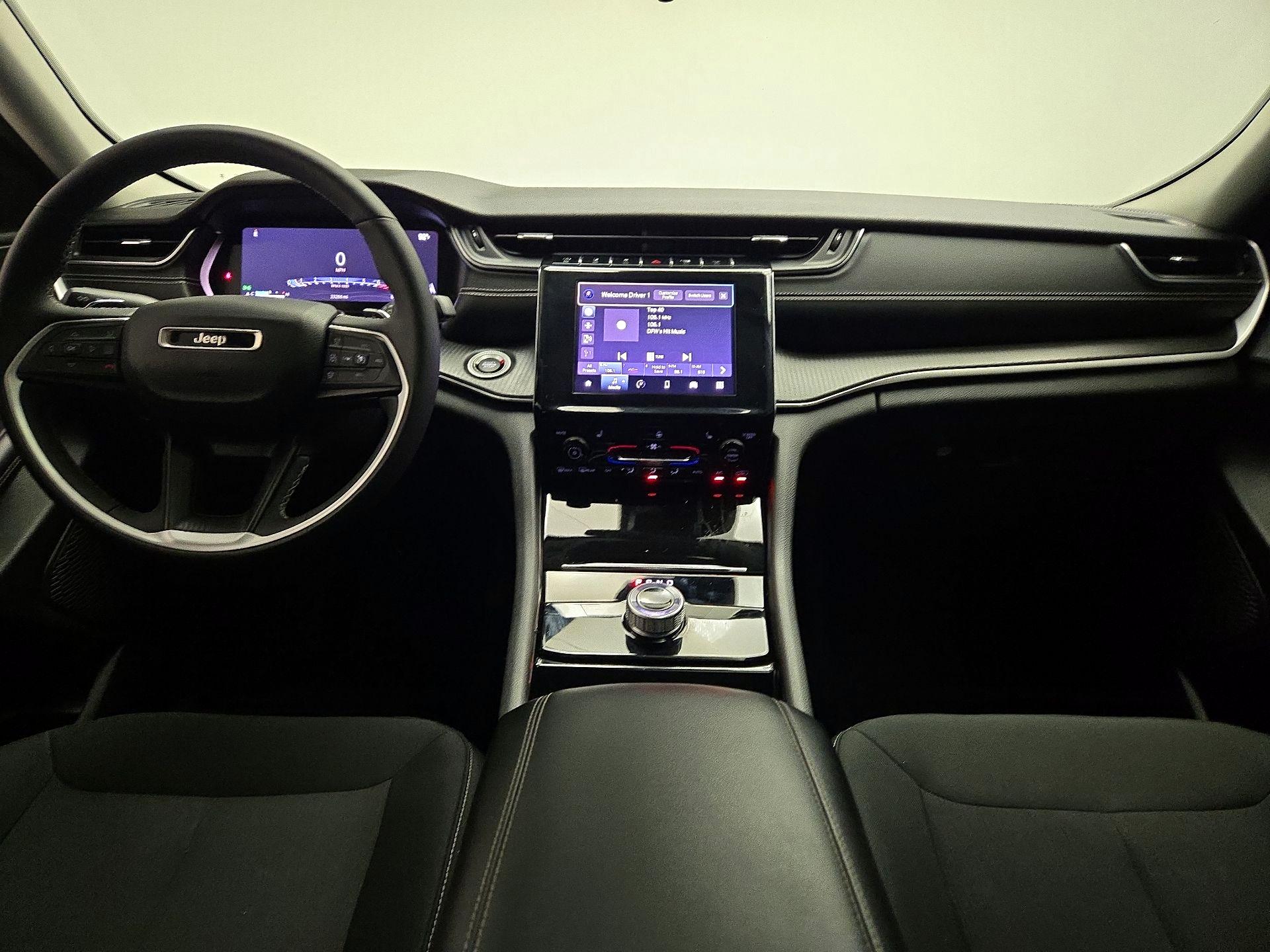 Thumbnail: 2023 Jeep Grand Cherokee - 8