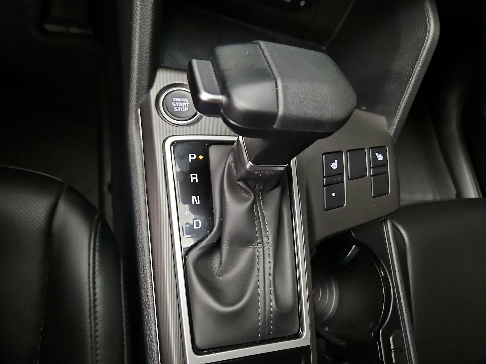2026 Kia Sportage EX - Photo 18