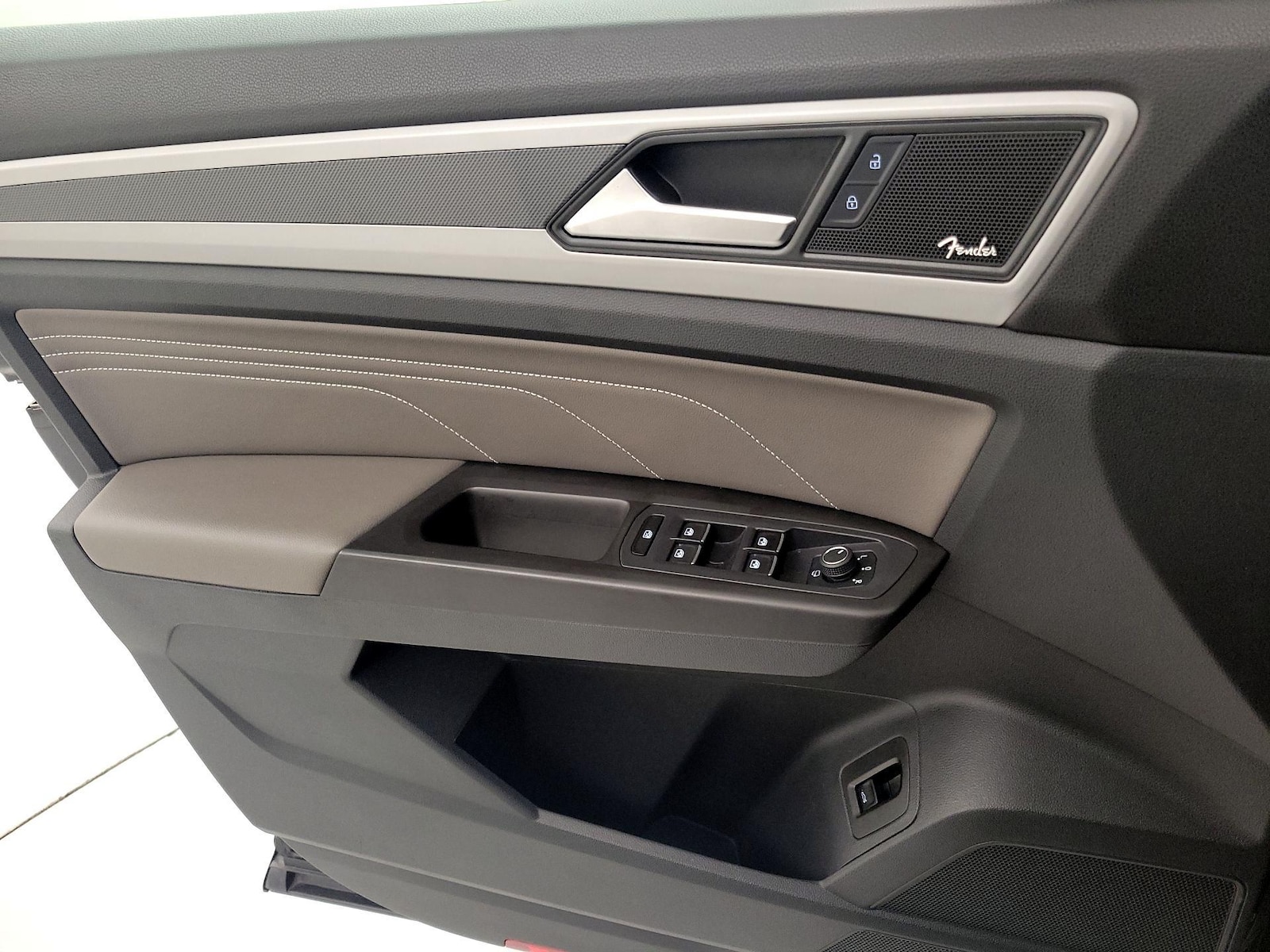 2022 Volkswagen Atlas Cross Sport SEL Premium R-Line - Photo 13