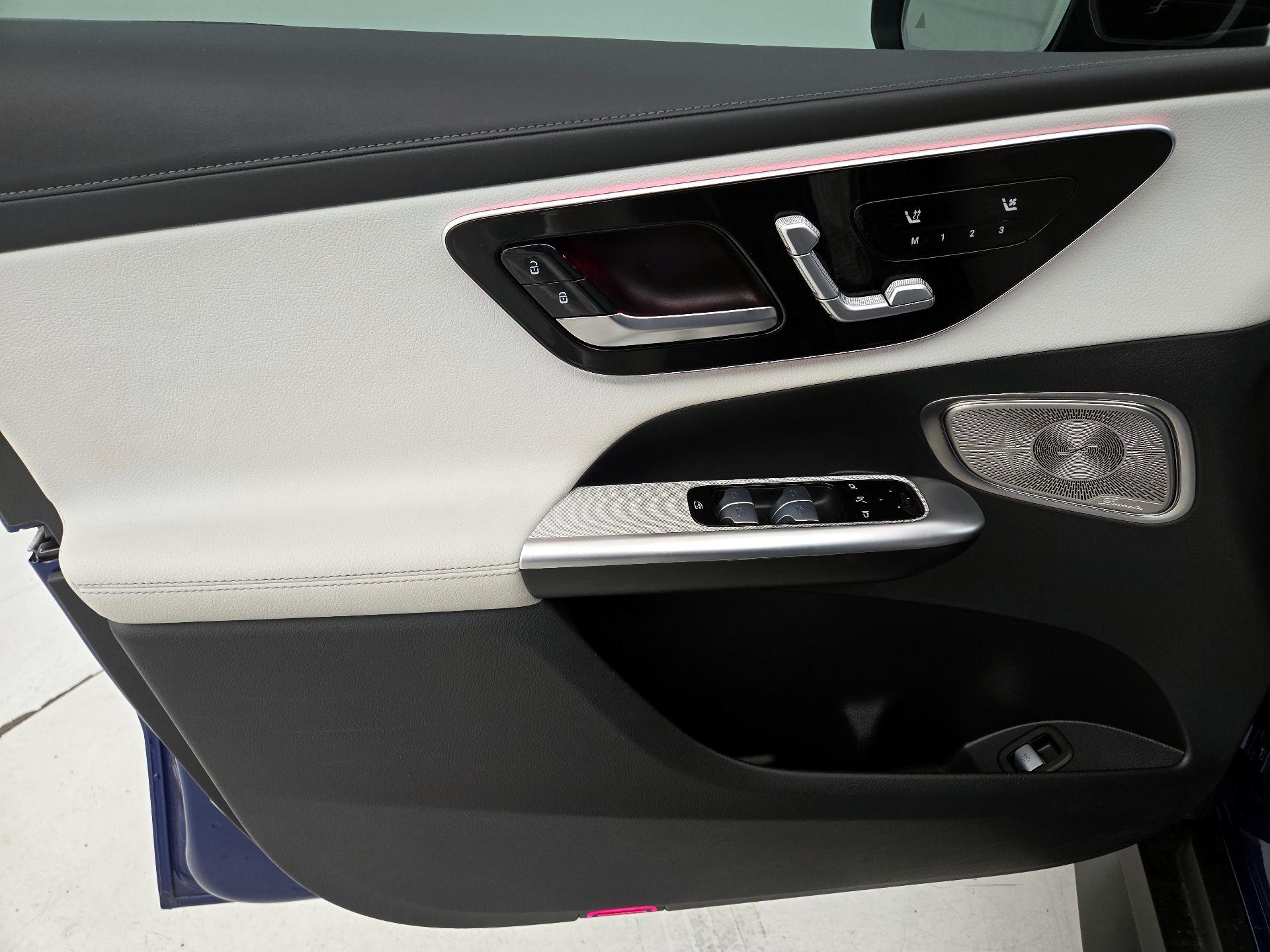 Thumbnail: 2023 Mercedes-Benz GLC - 12