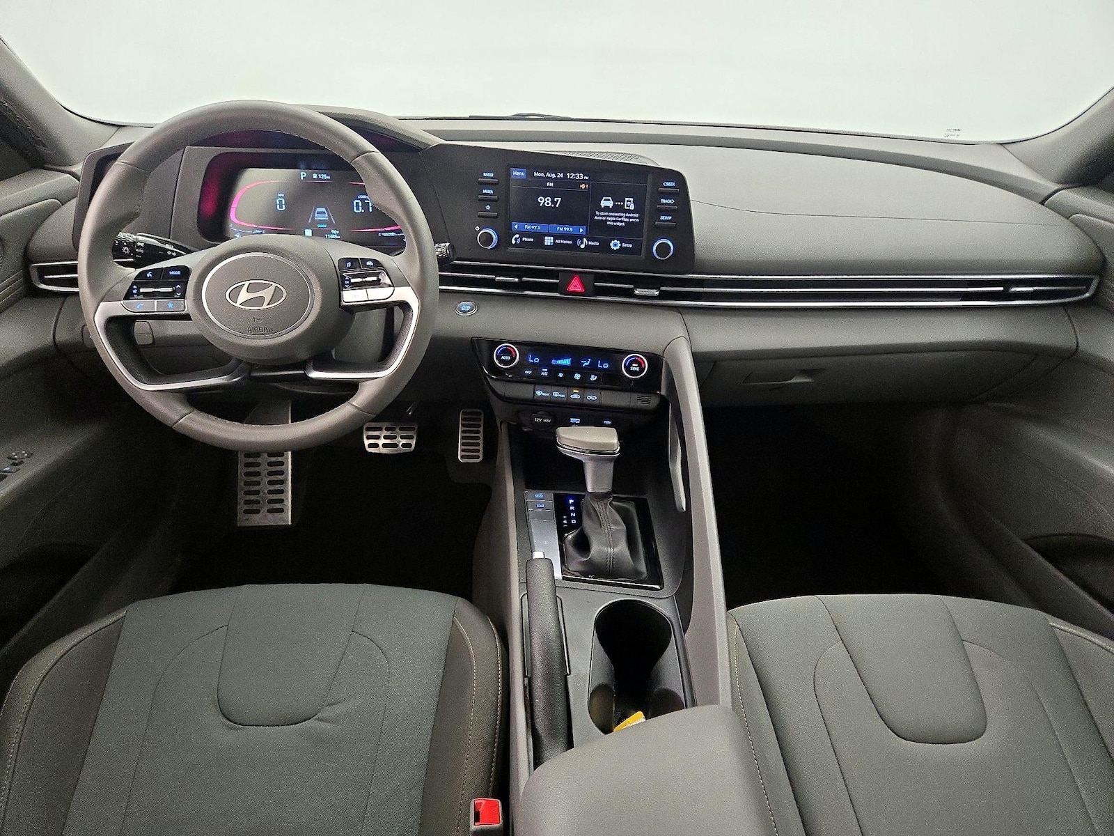 2026 Hyundai Elantra SEL Sport - Photo 10
