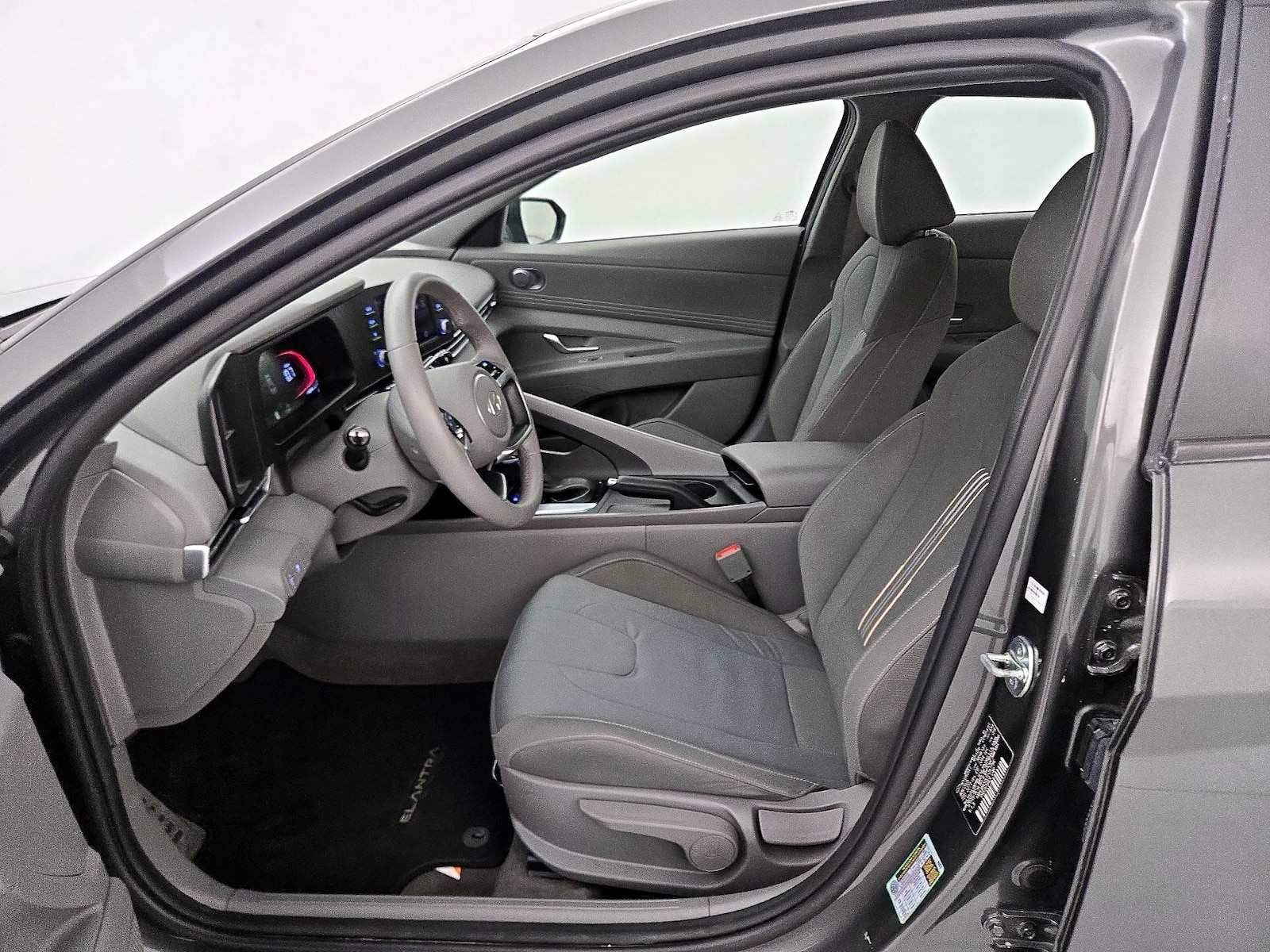 2026 Hyundai Elantra SEL Sport - Photo 12