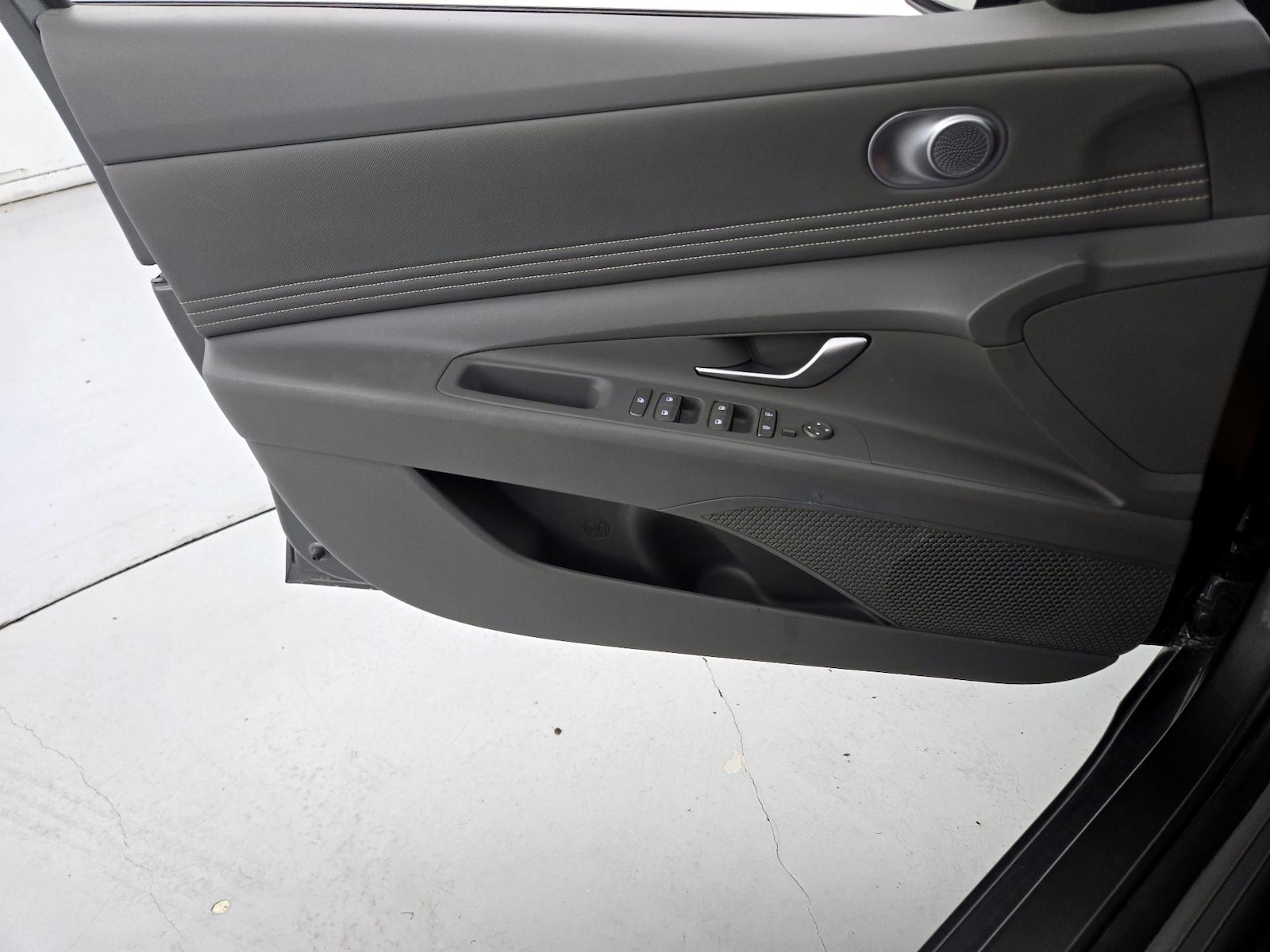 2026 Hyundai Elantra SEL Sport - Photo 13