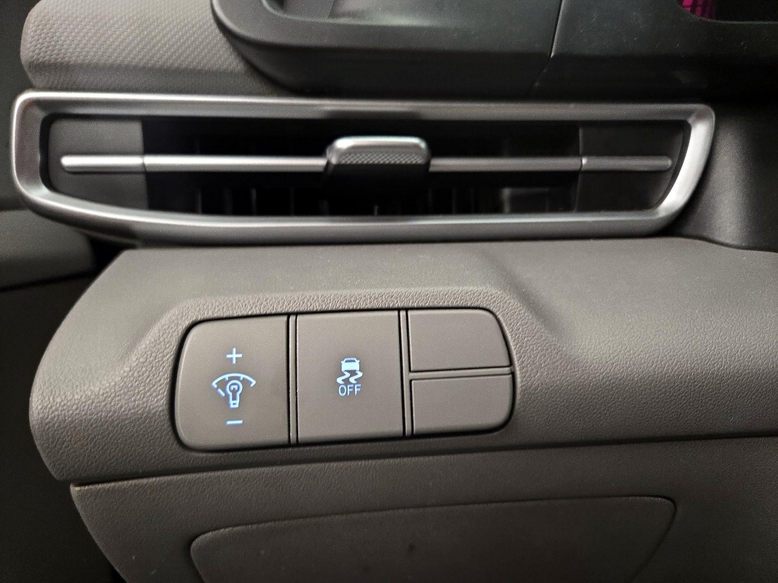 2026 Hyundai Elantra SEL Sport - Photo 14