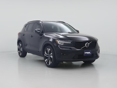 2023 Volvo XC40 B5 Plus Dark Theme