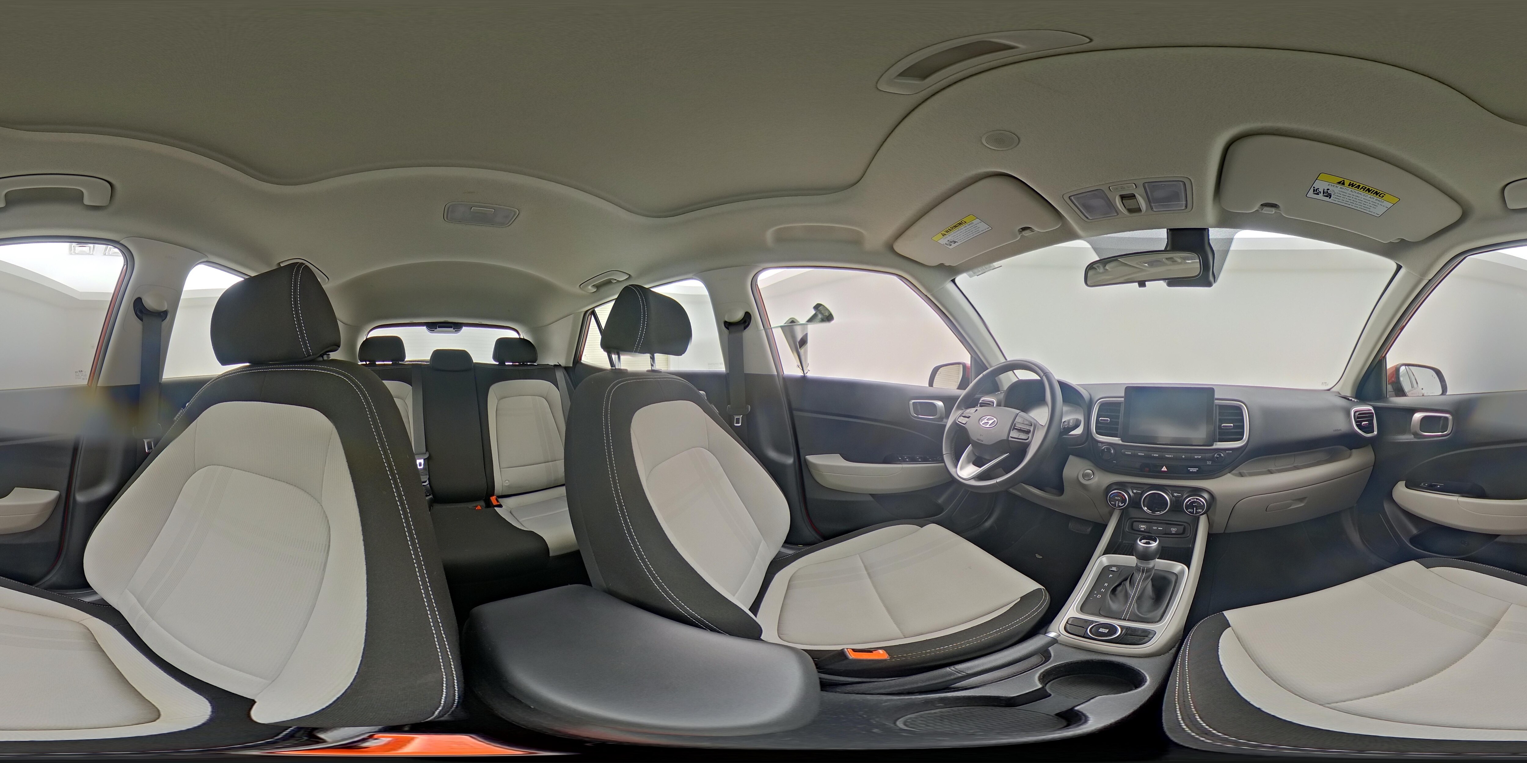 2025 Hyundai Venue SEL - Photo 25
