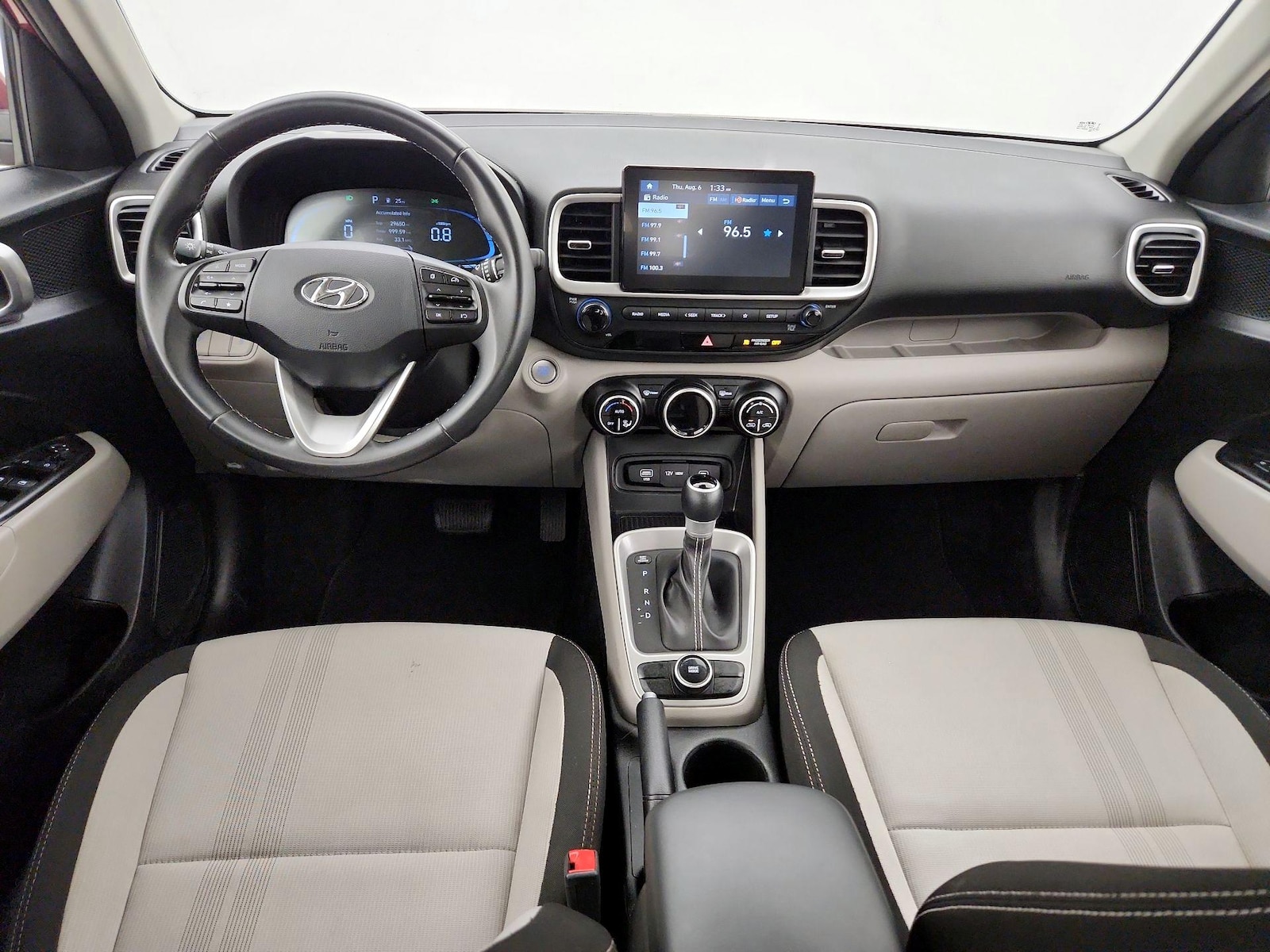 2025 Hyundai Venue SEL - Photo 10