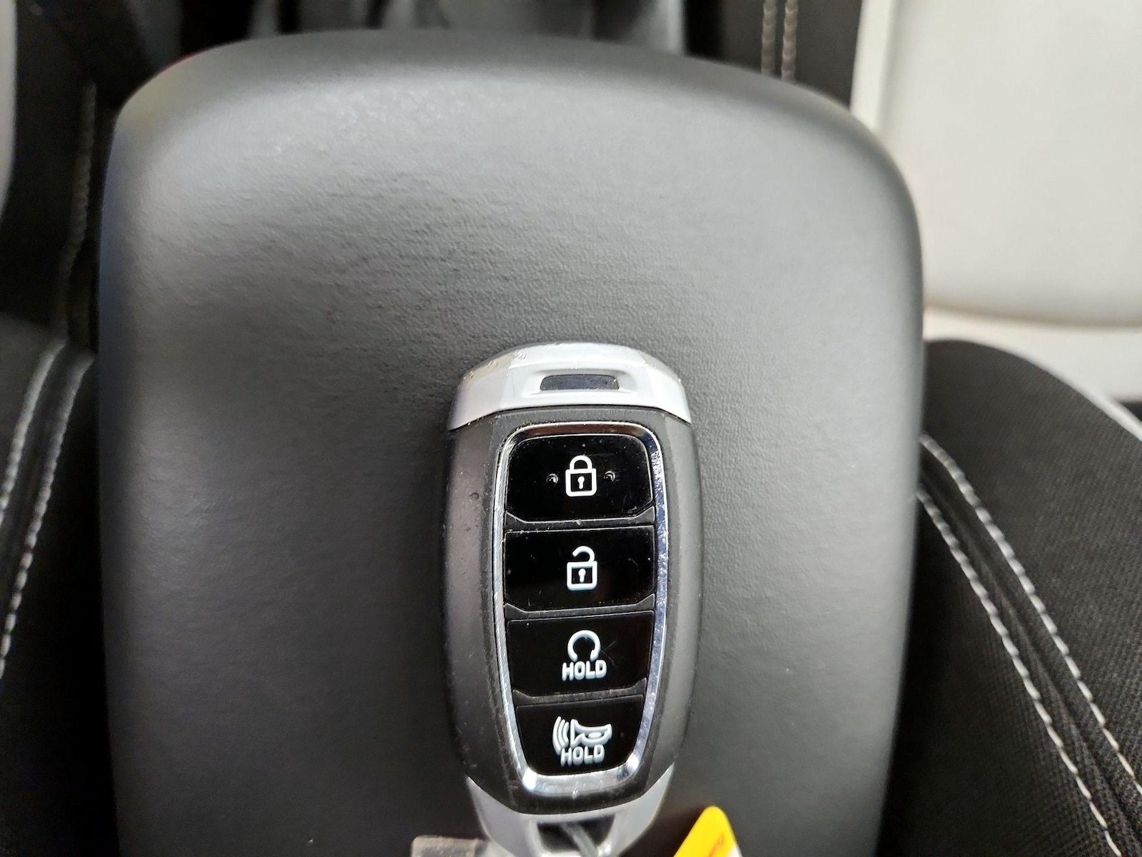 2025 Hyundai Venue SEL - Photo 24