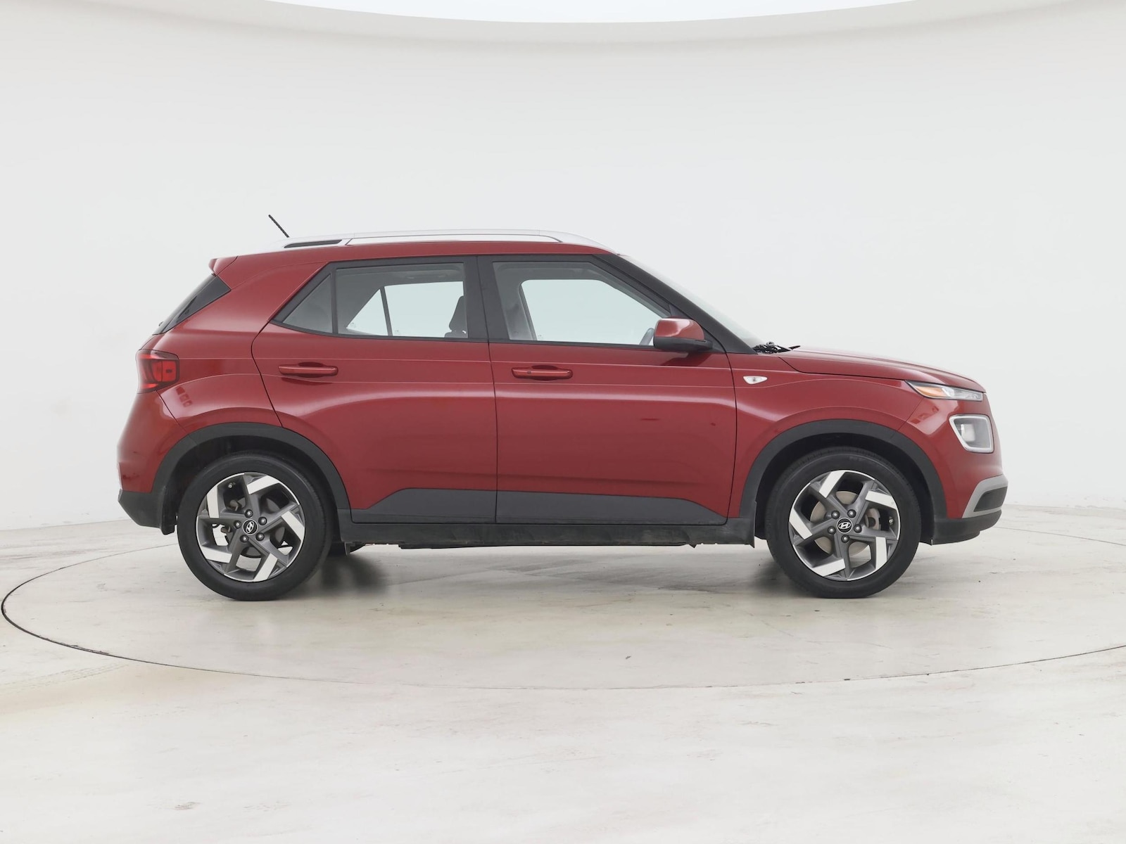 2025 Hyundai Venue SEL - Photo 8