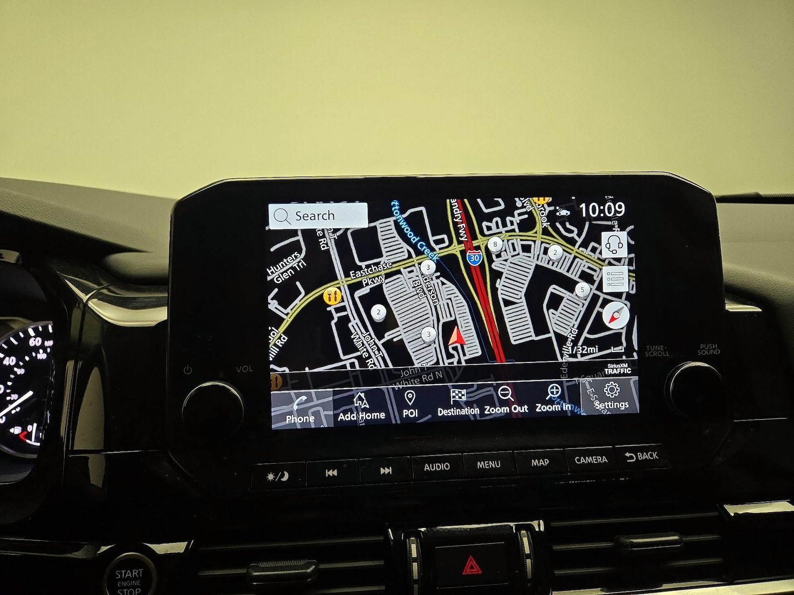 2024 Nissan Pathfinder SL - Photo 13