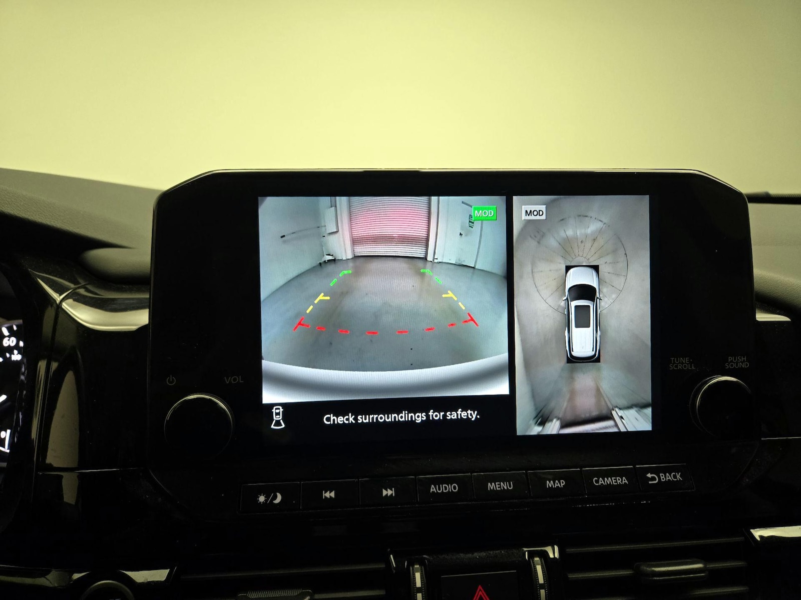 2024 Nissan Pathfinder SL - Photo 14