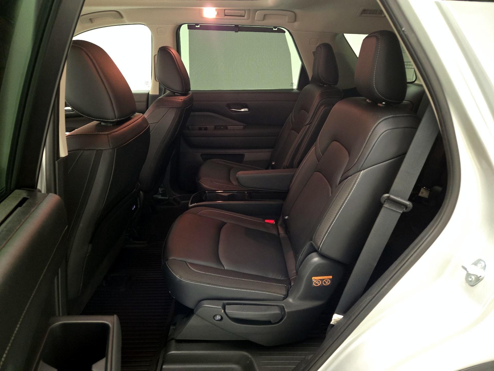 2024 Nissan Pathfinder SL - Photo 20