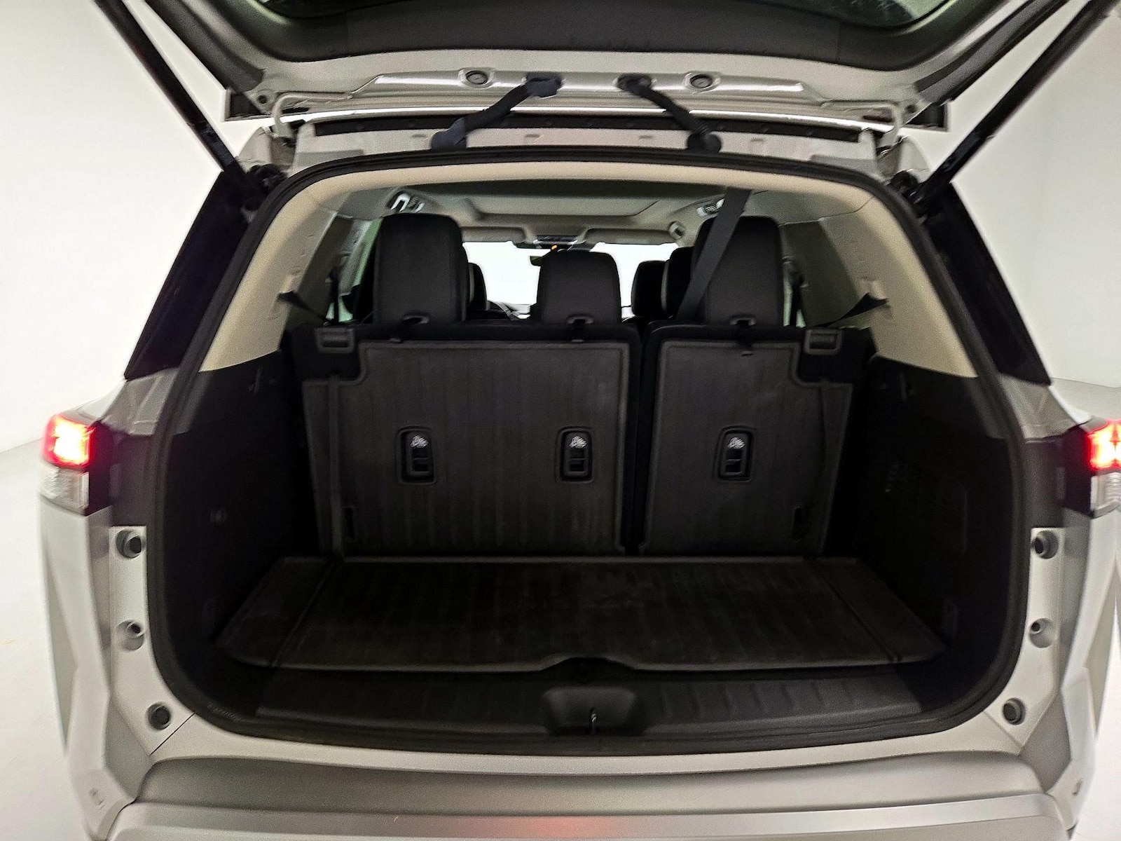 2024 Nissan Pathfinder SL - Photo 22