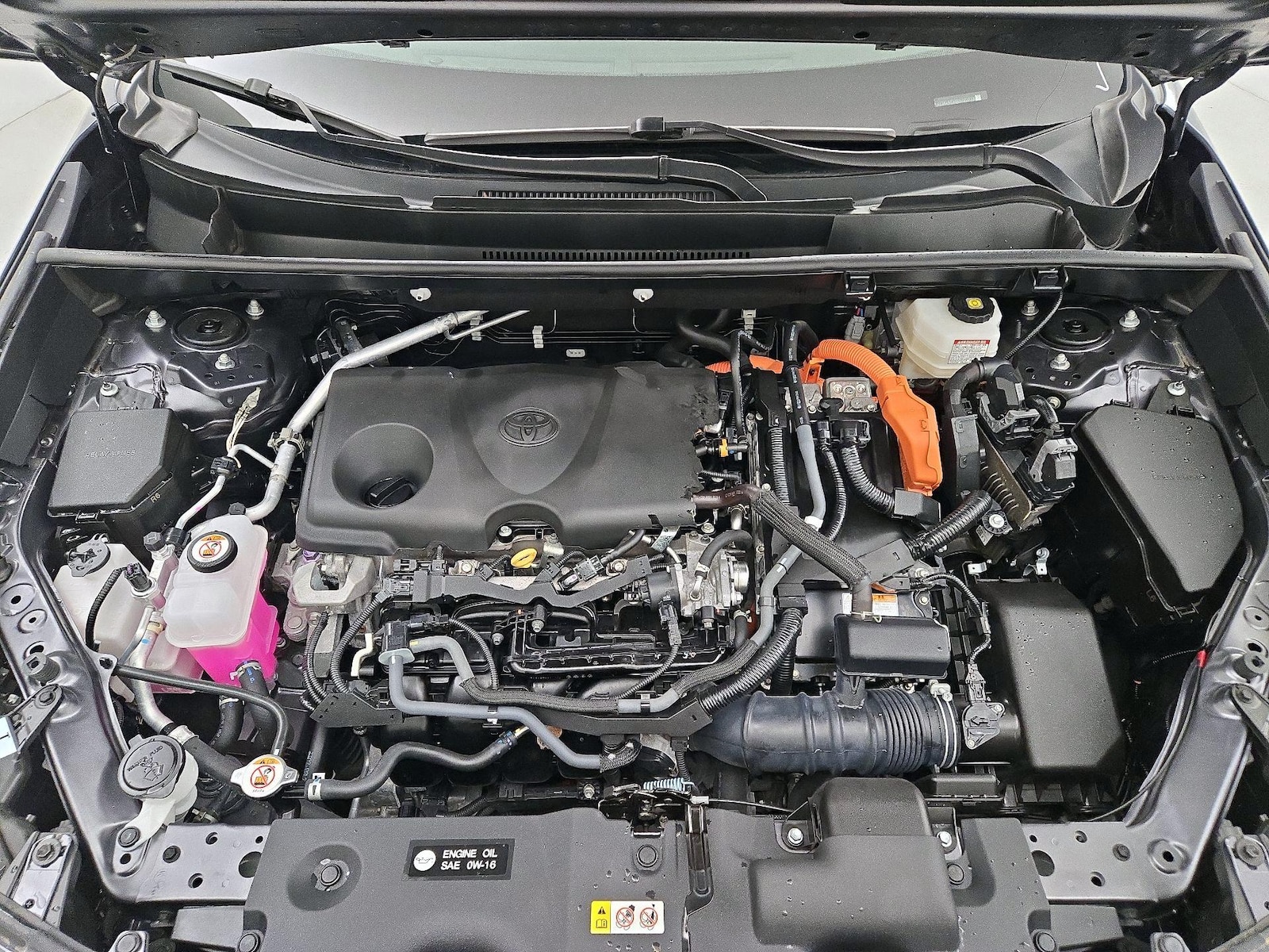 2024 Toyota RAV4 XLE - Photo 22