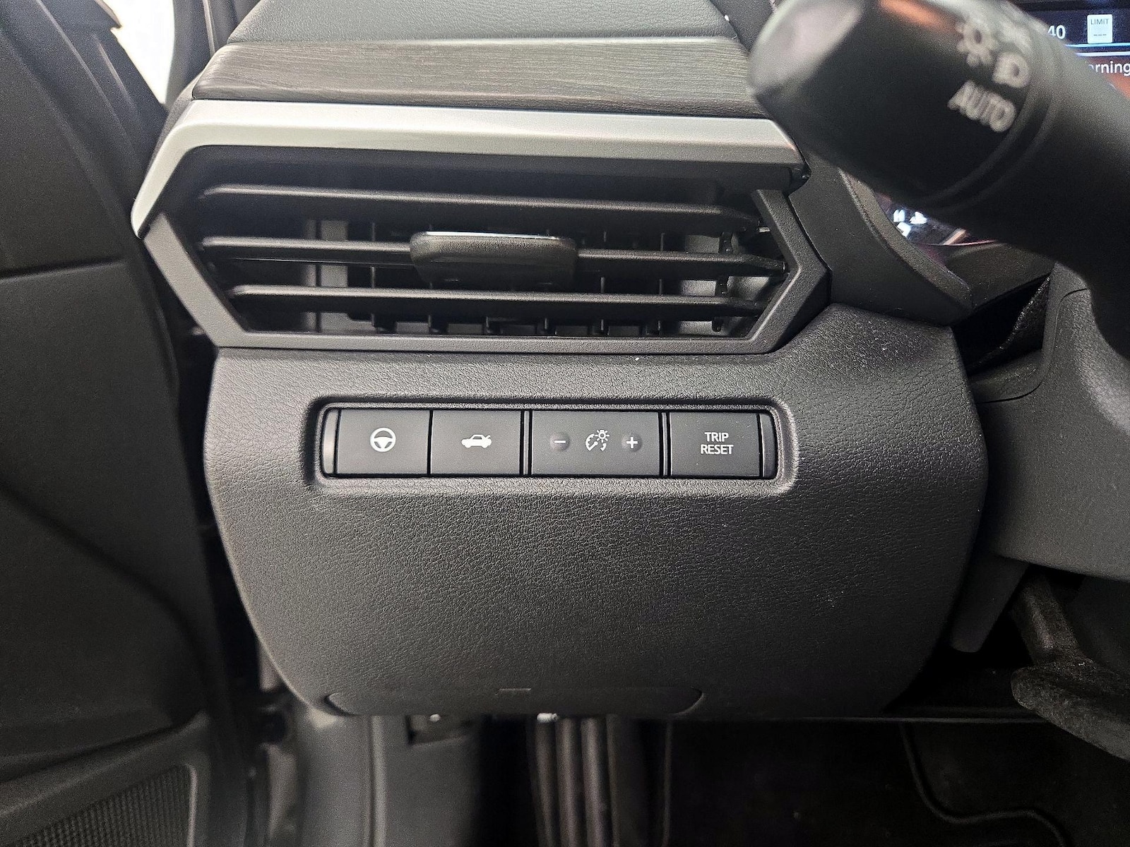 2024 Nissan Altima SV - Photo 14