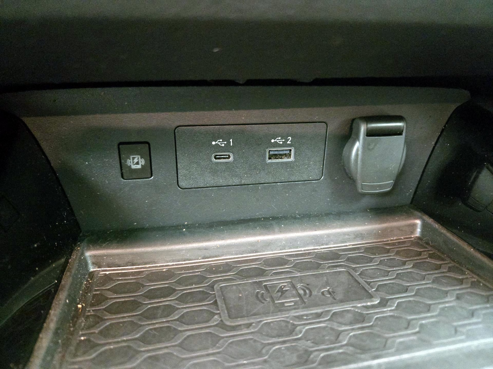 2024 Nissan Altima SV - Photo 20