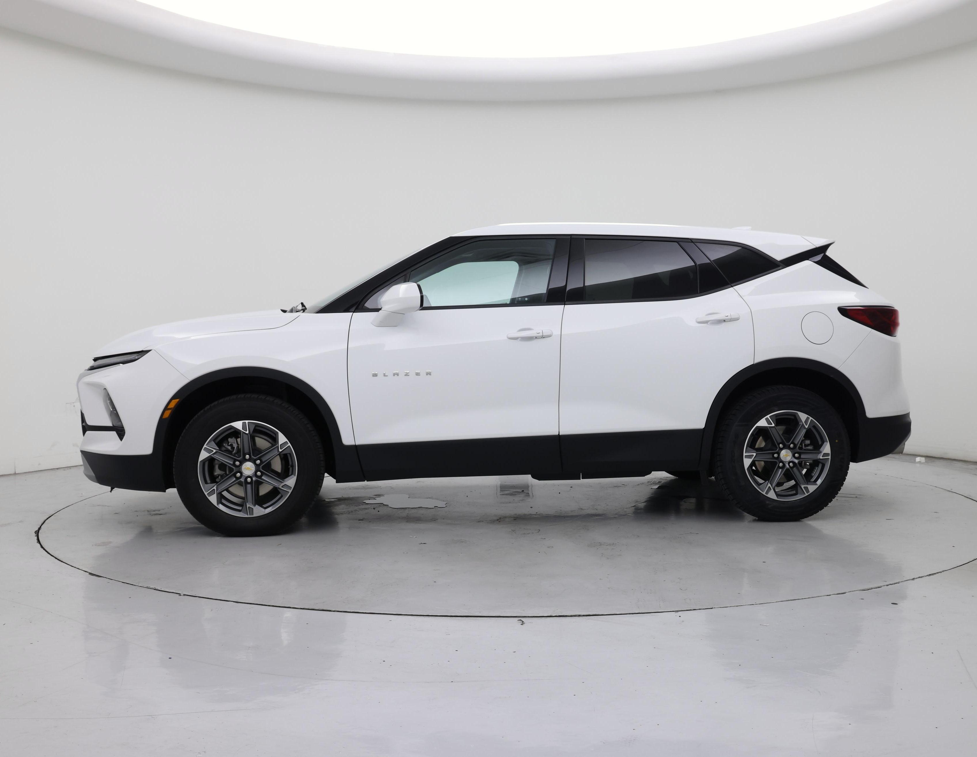 Thumbnail: 2025 Chevrolet Blazer - 3