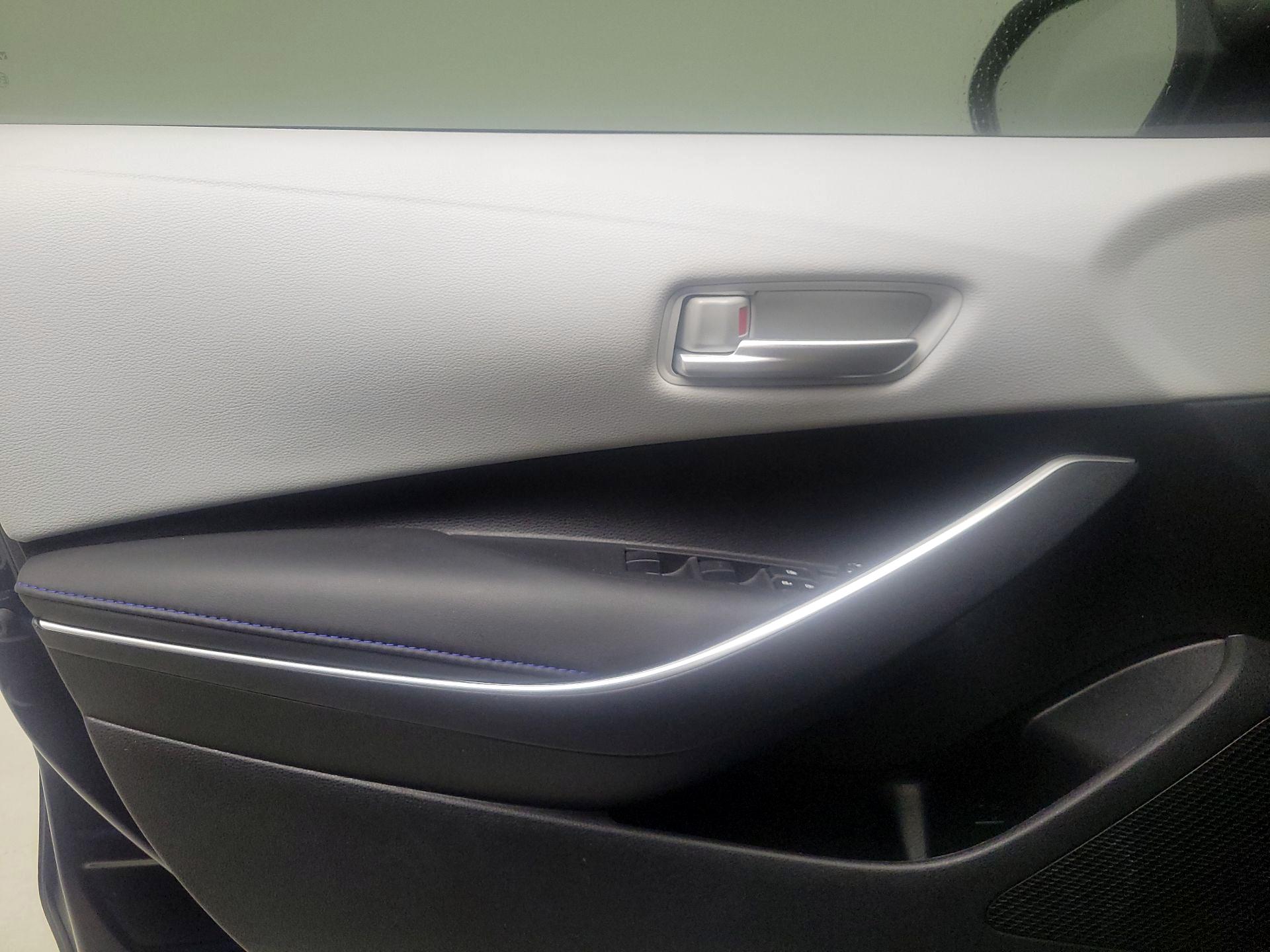 Thumbnail: 2021 Toyota Corolla - 12