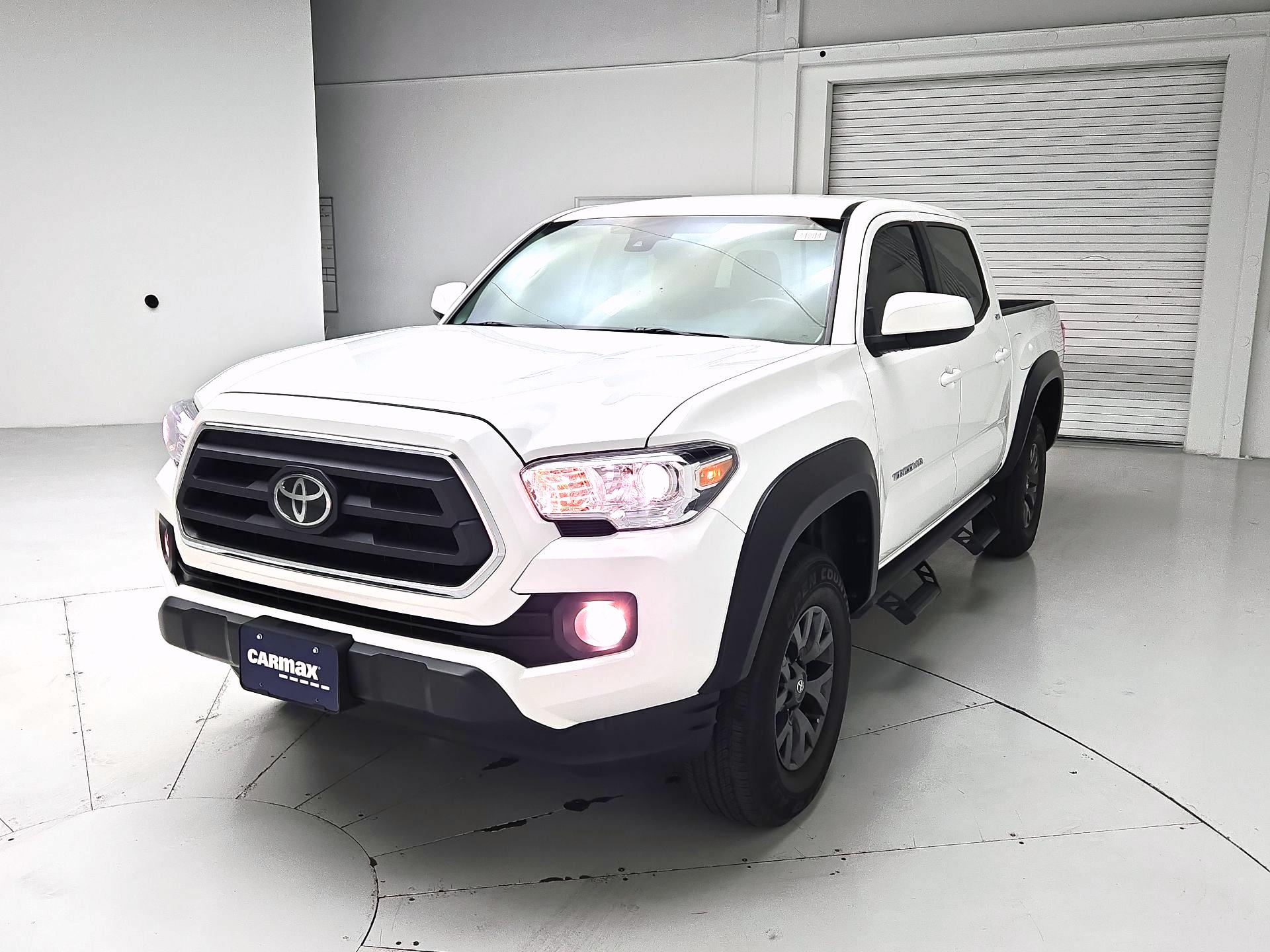 Thumbnail: 2023 Toyota Tacoma - 3