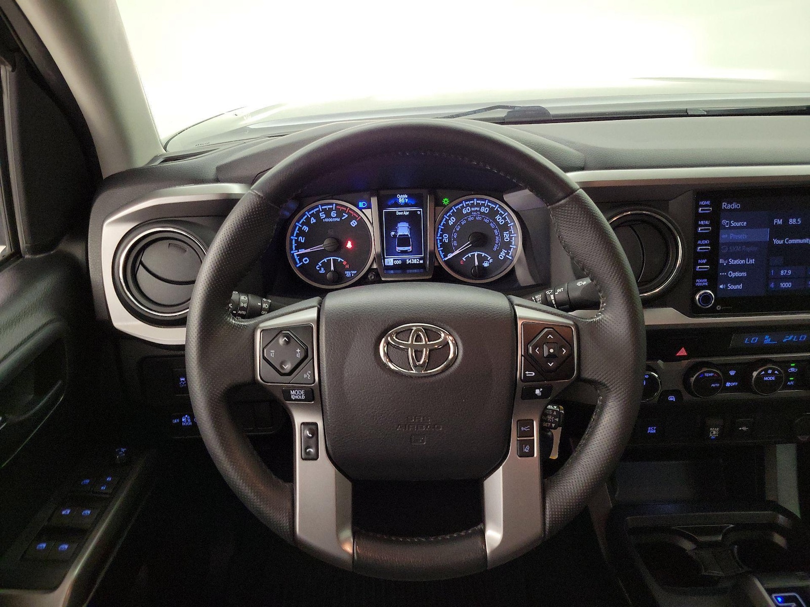 2021 Toyota Tacoma SR5 - Photo 11