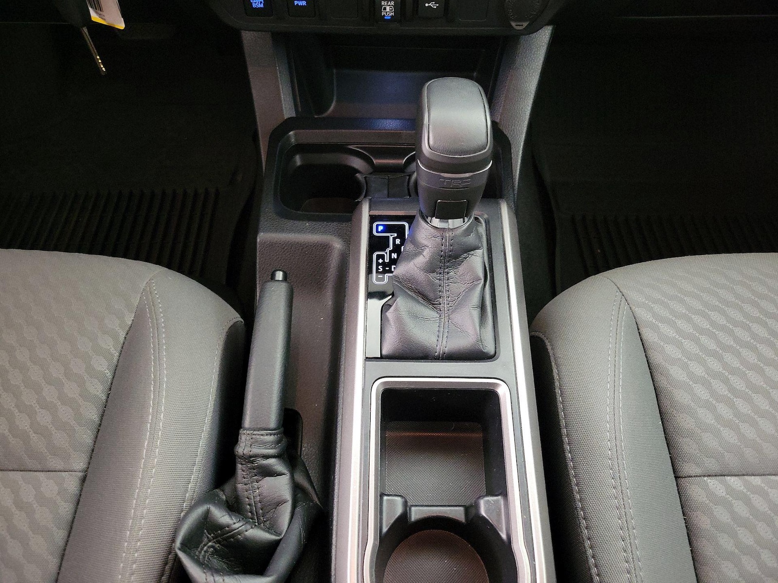 2021 Toyota Tacoma SR5 - Photo 18