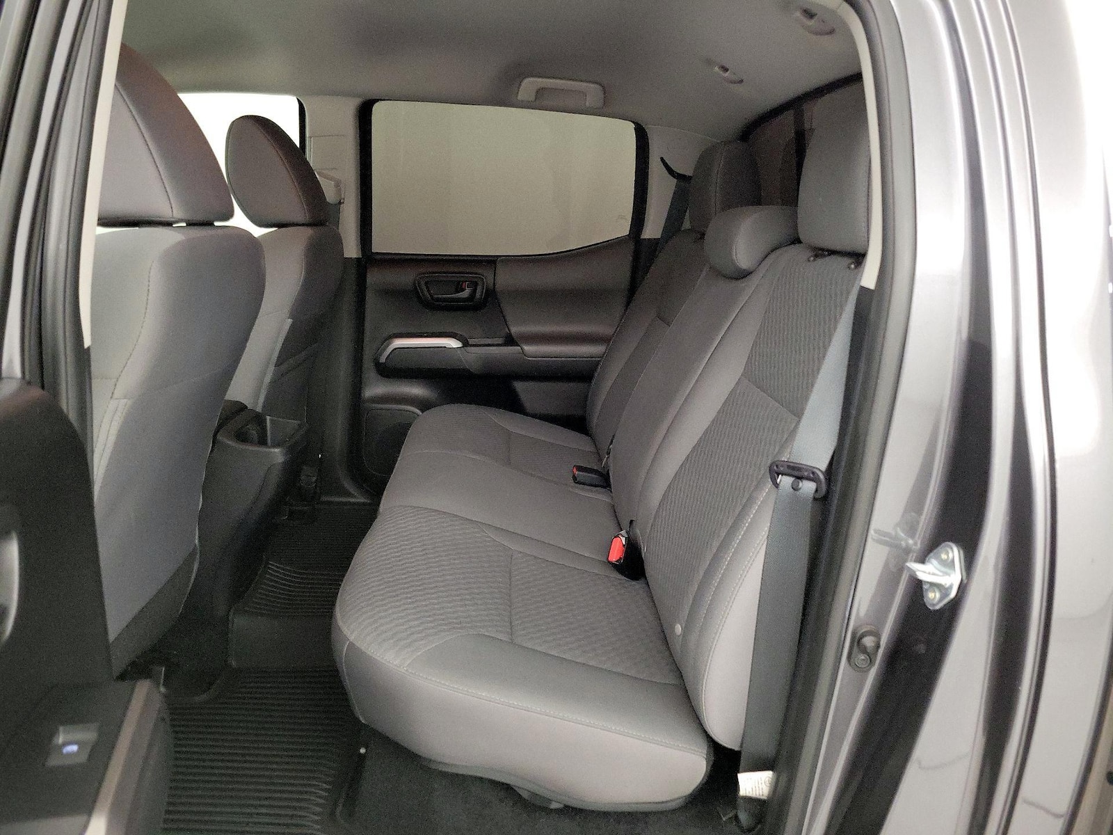 2021 Toyota Tacoma SR5 - Photo 19