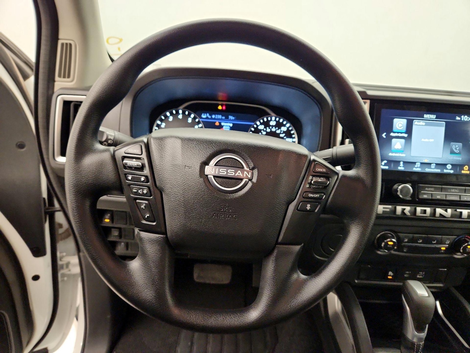 2025 Nissan Frontier SV - Photo 11