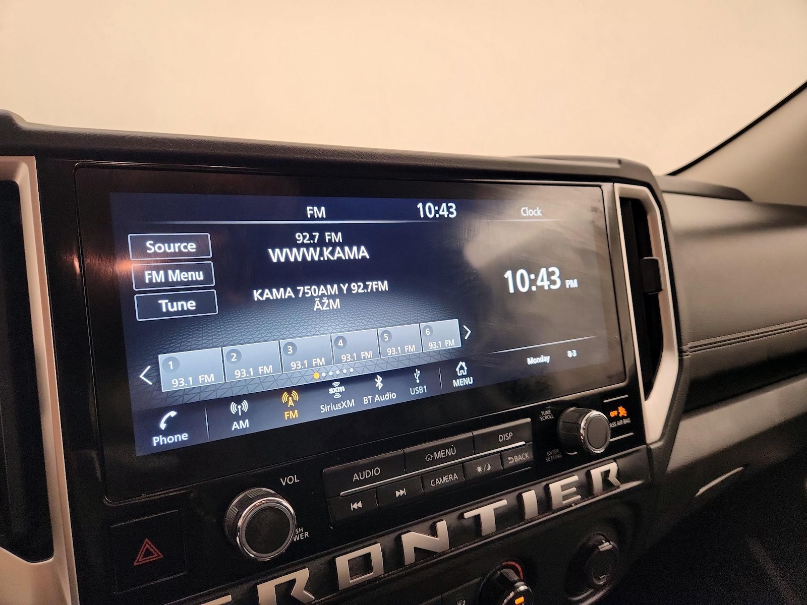 2025 Nissan Frontier SV - Photo 15