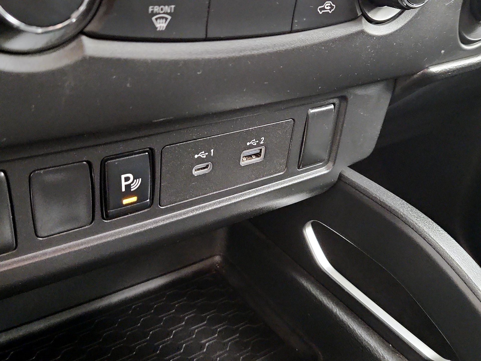 2025 Nissan Frontier SV - Photo 18