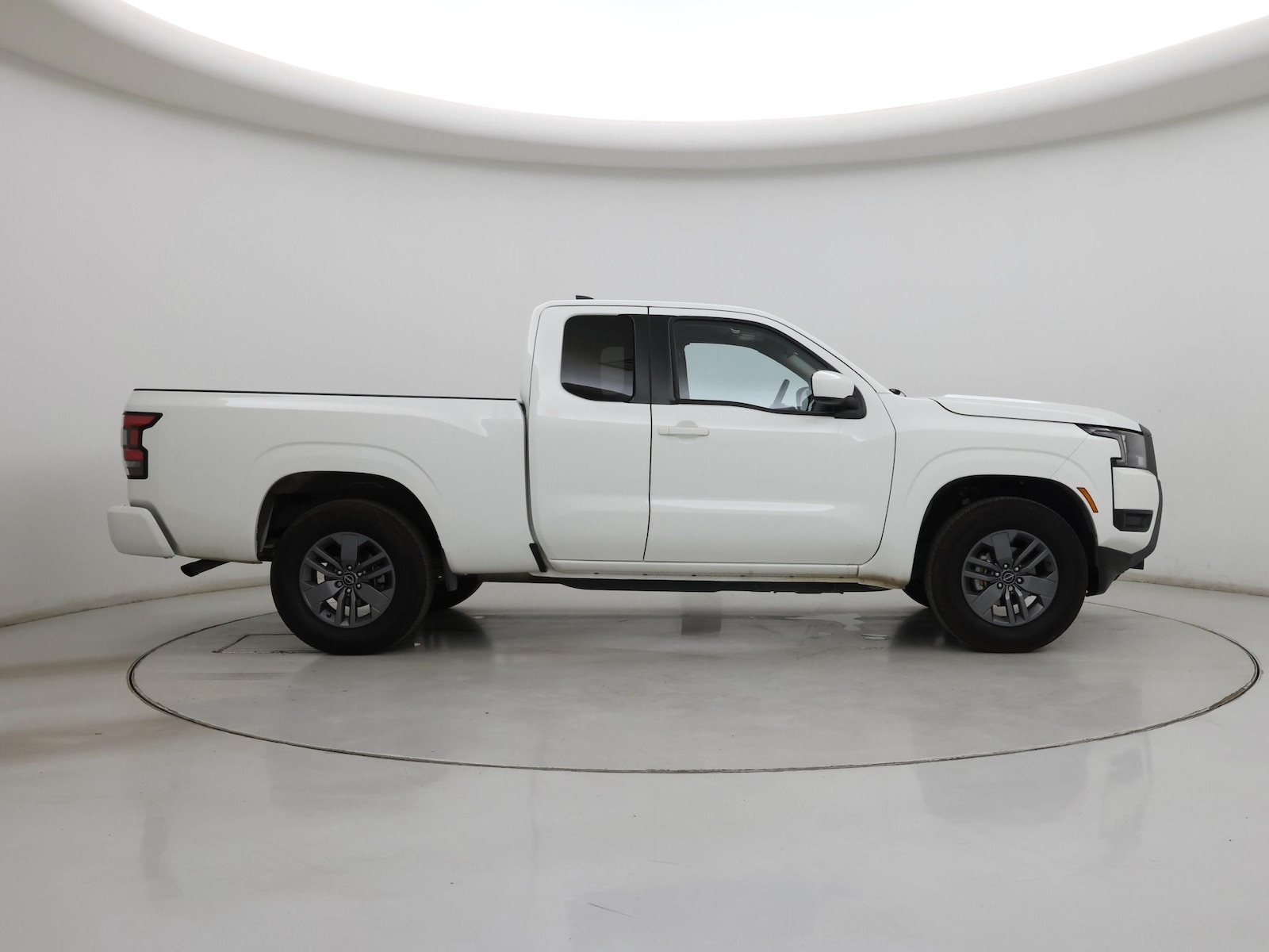 2025 Nissan Frontier SV - Photo 8