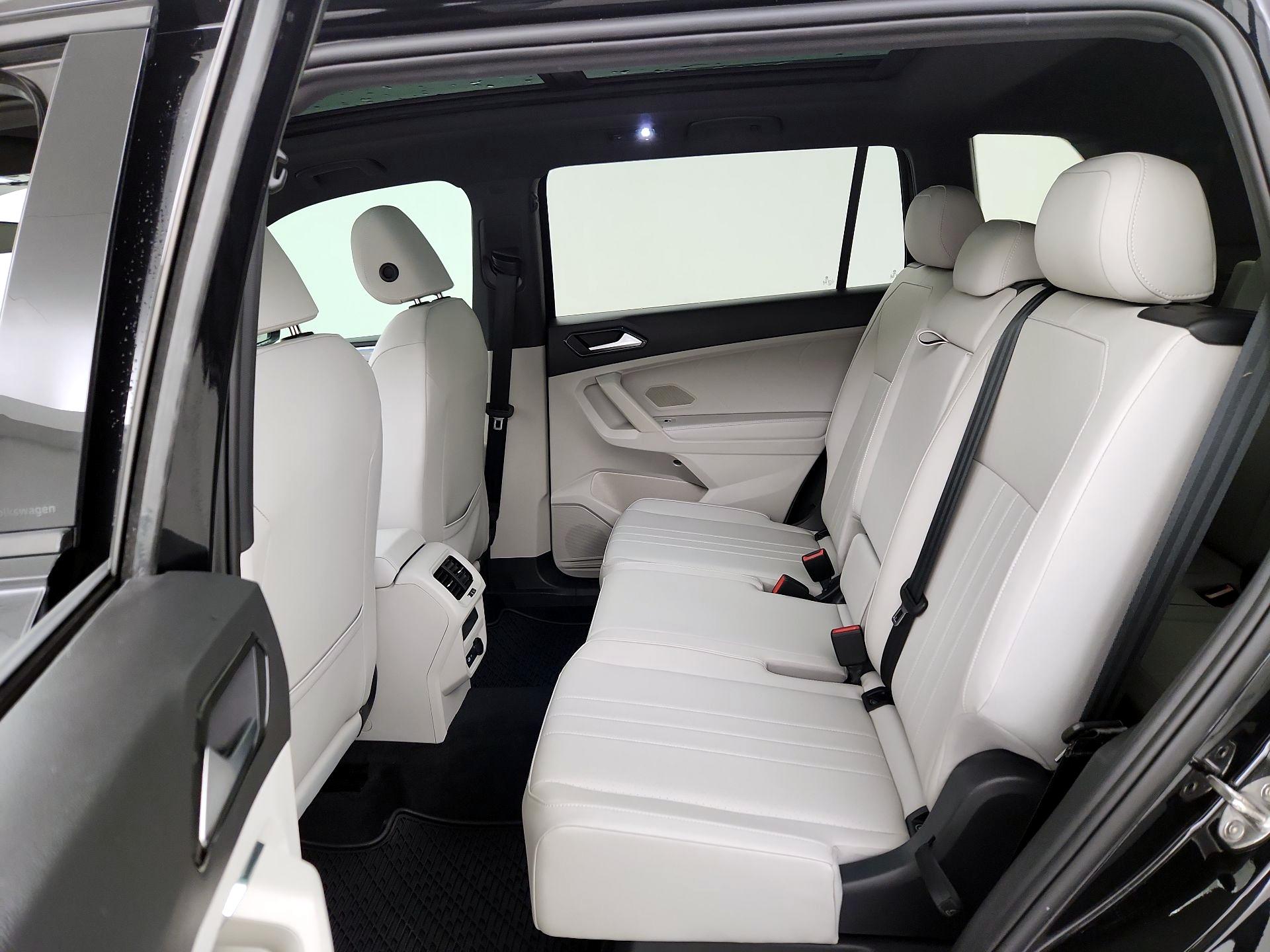 Thumbnail: 2023 Volkswagen Tiguan - 19