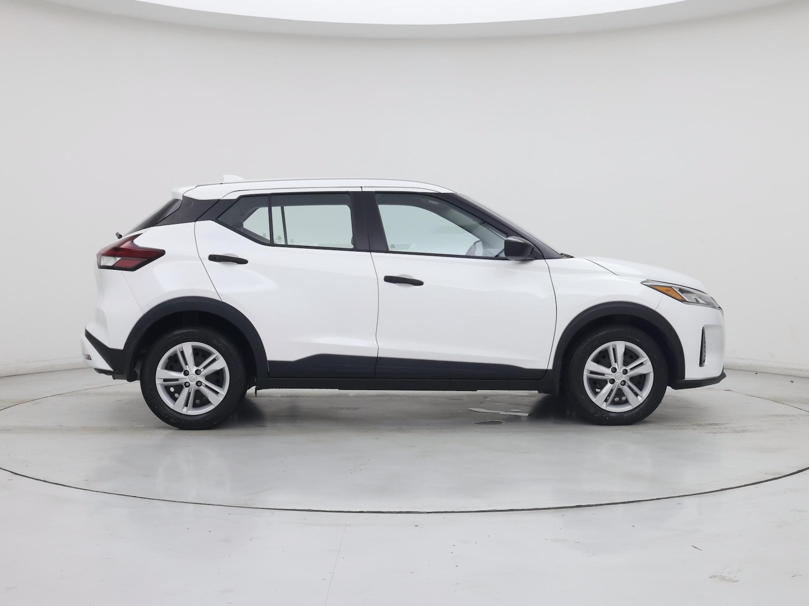 2024 Nissan Kicks S - Photo 8