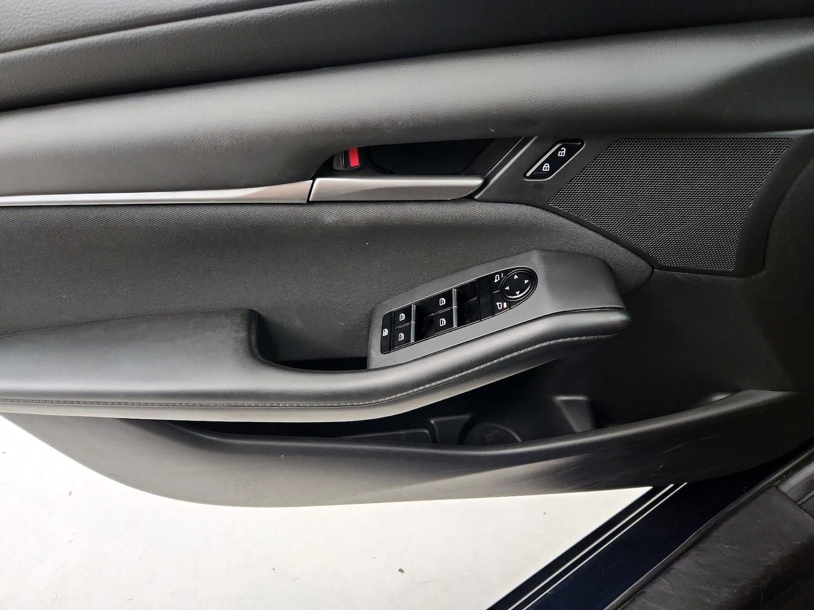 2021 Mazda Mazda3 S - Photo 13