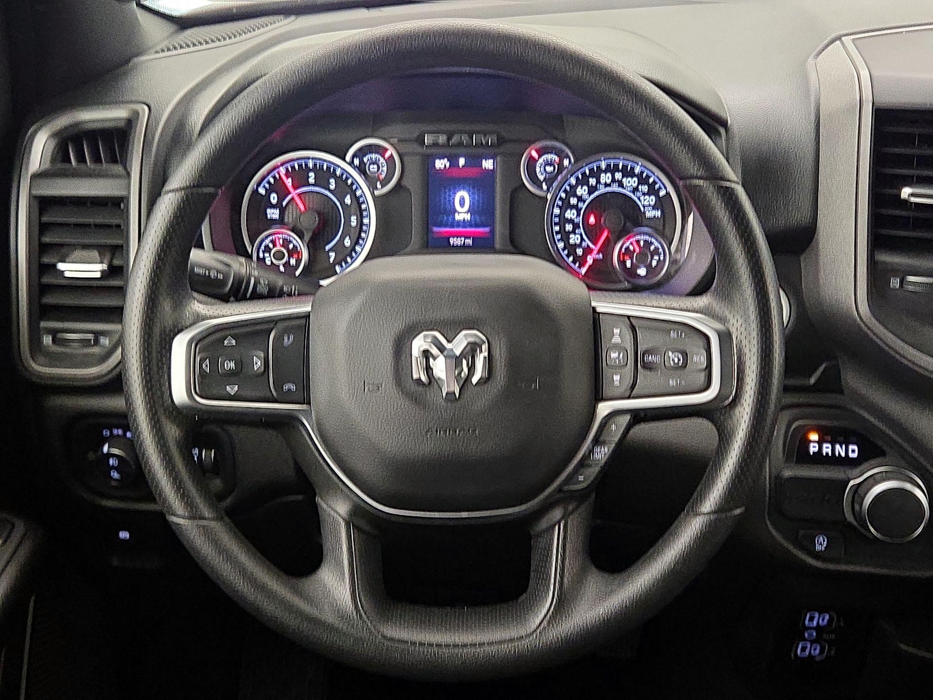 Thumbnail: 2025 RAM 1500 - 10