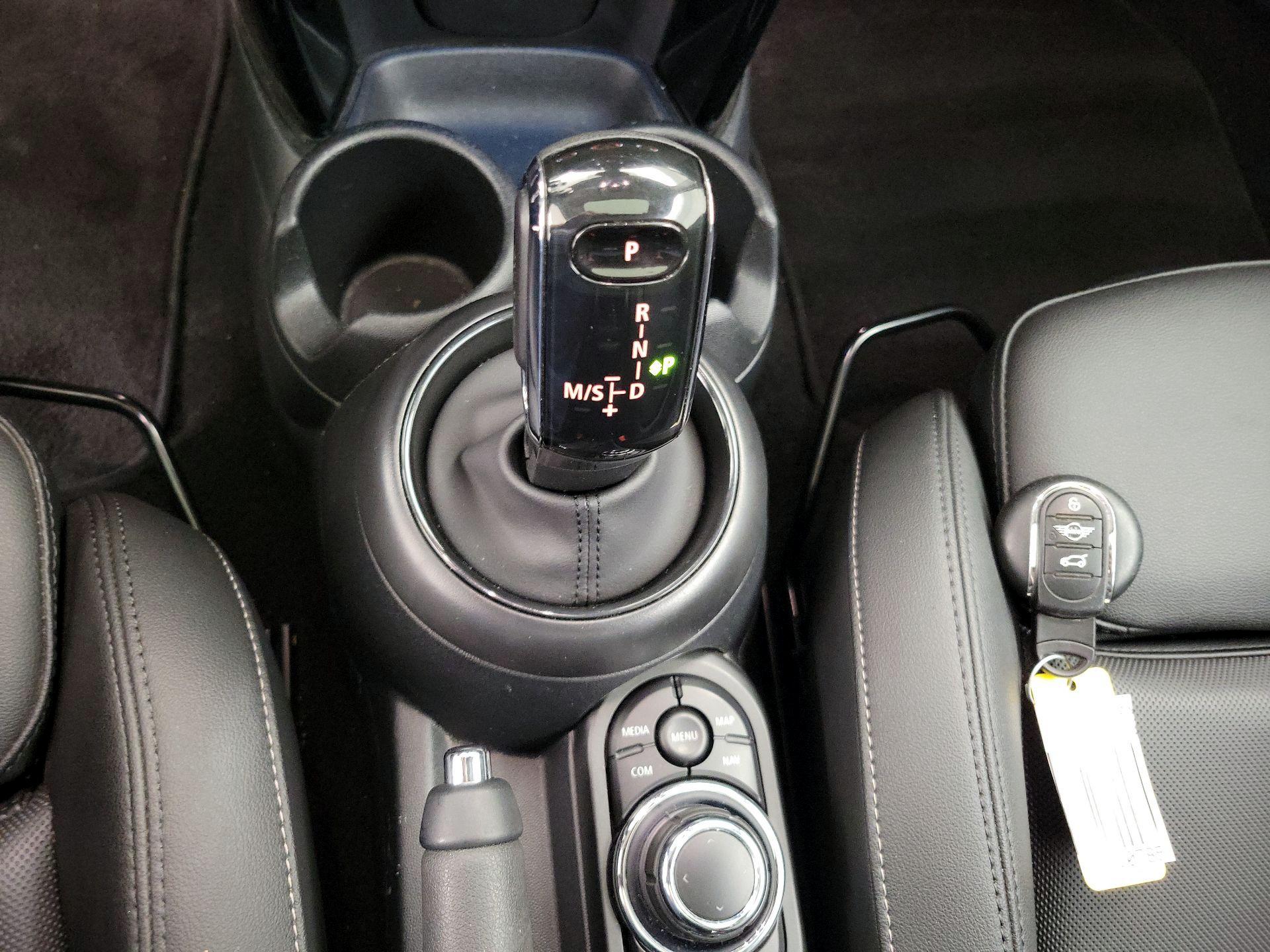 Thumbnail: 2024 MINI Cooper Hardtop - 18