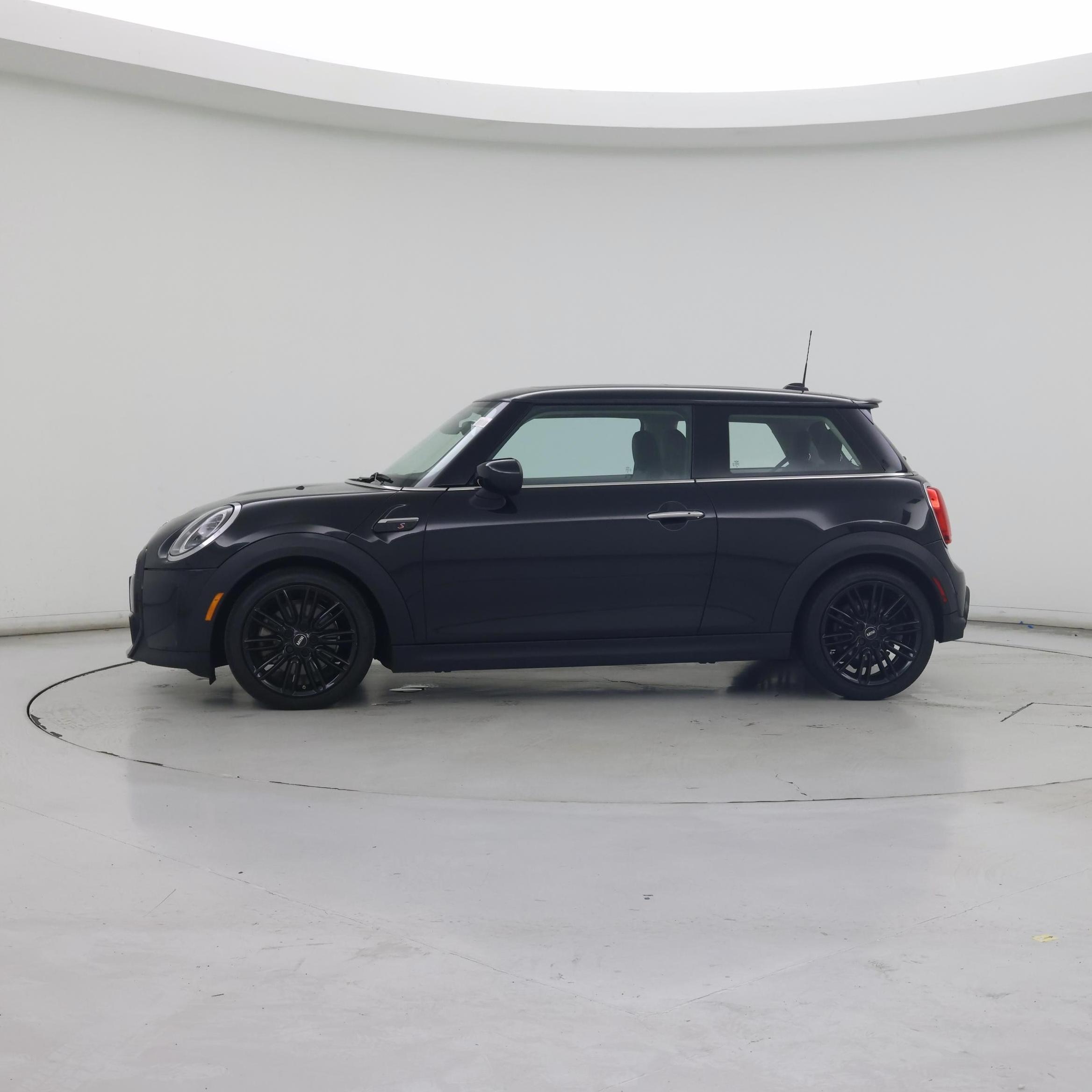 Thumbnail: 2024 MINI Cooper Hardtop - 3