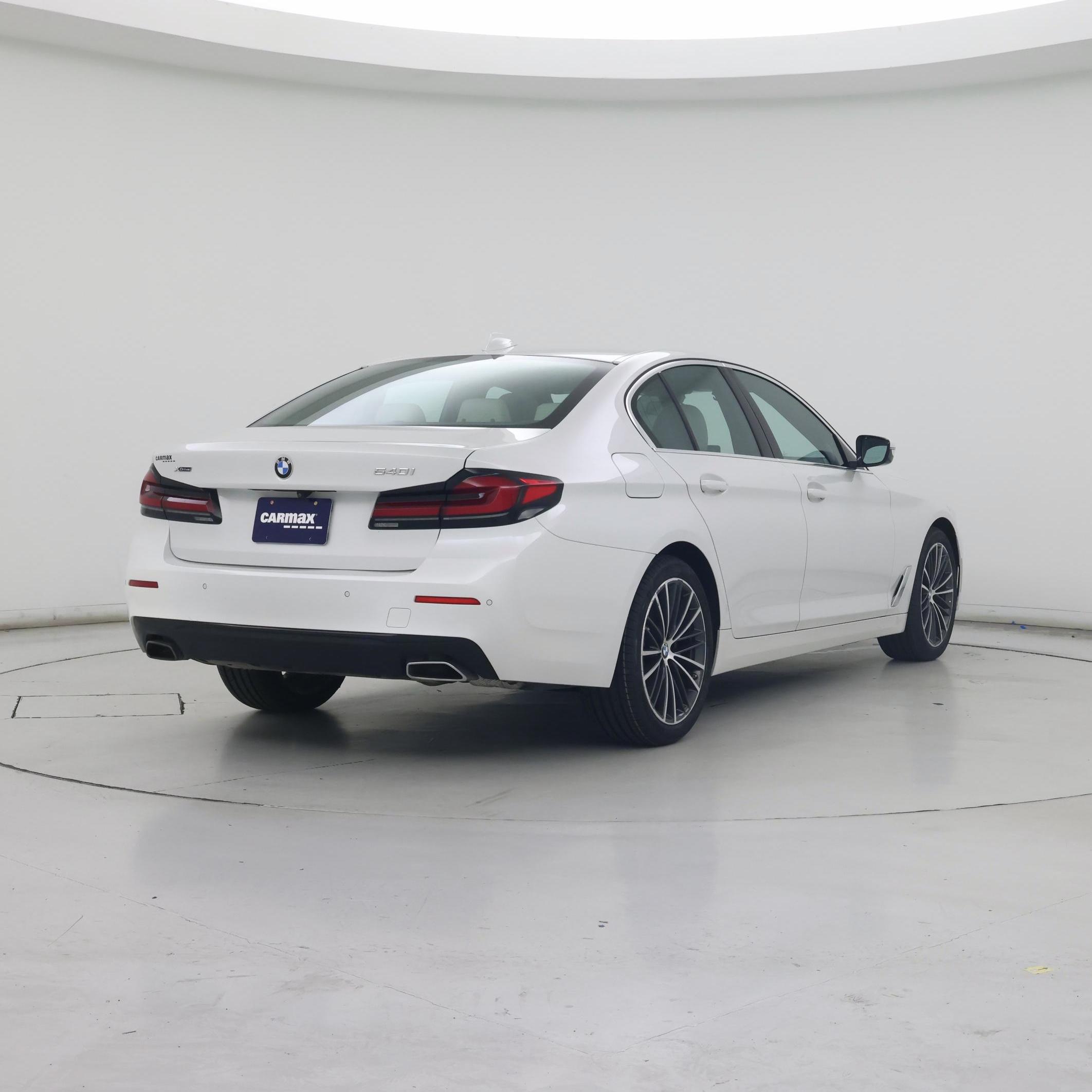 Thumbnail: 2023 BMW 5 Series - 8