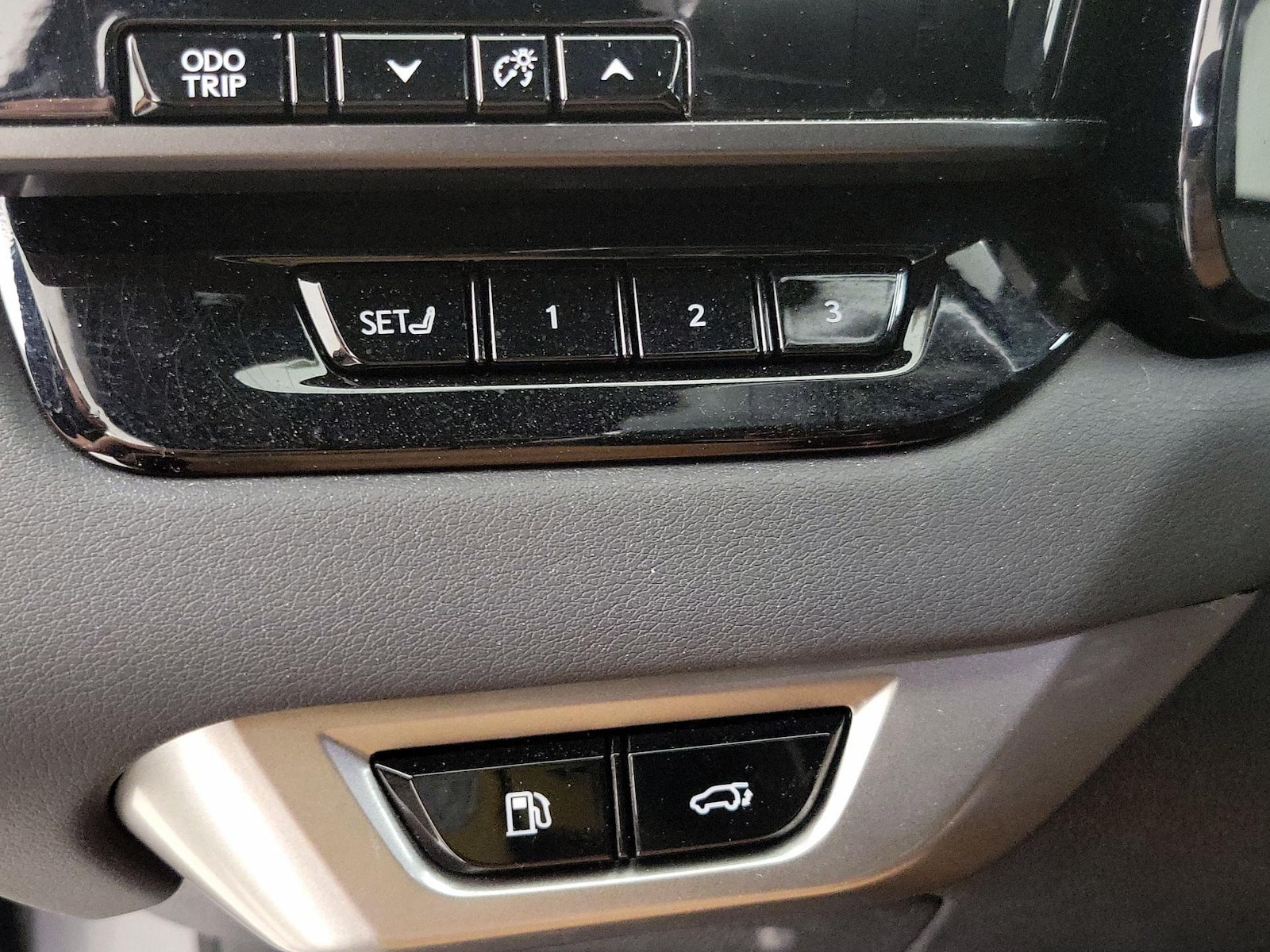 2023 Lexus RX 350 - Photo 14
