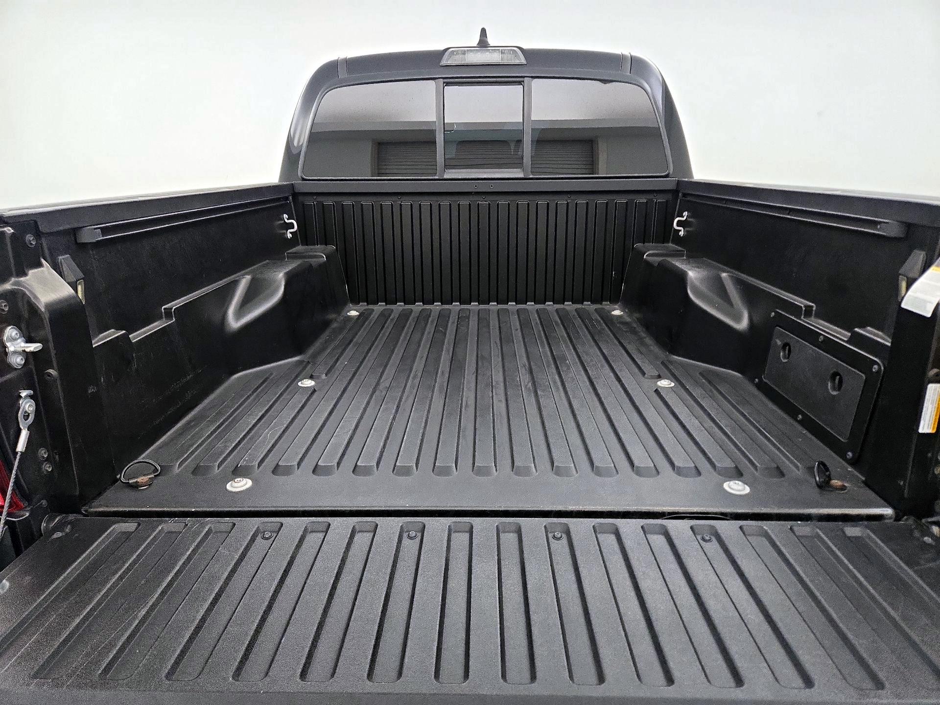 Thumbnail: 2022 Toyota Tacoma - 20