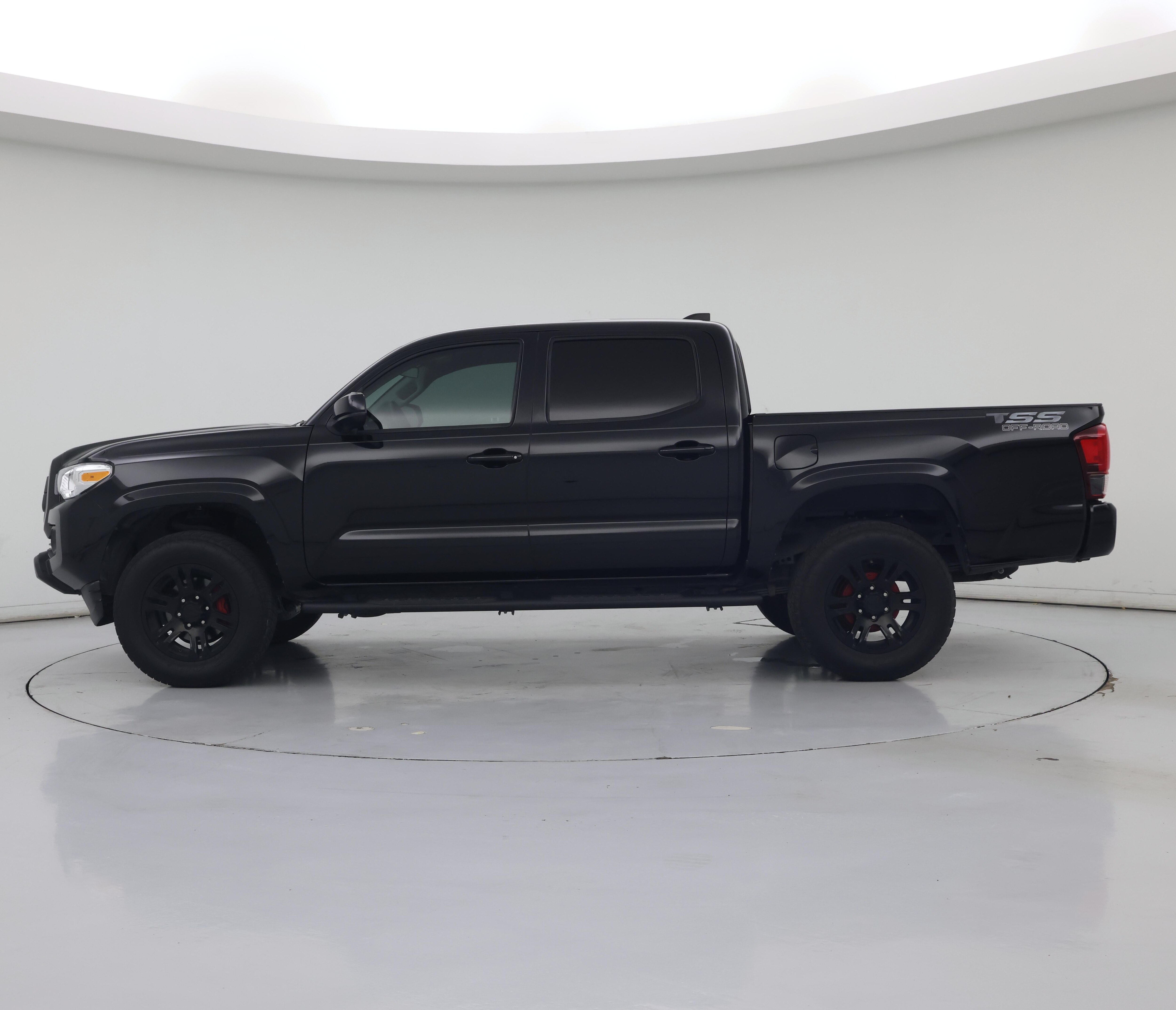 Thumbnail: 2022 Toyota Tacoma - 3