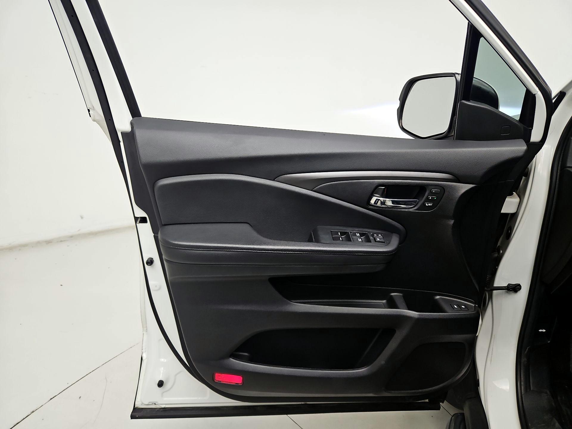 Thumbnail: 2022 Honda Pilot - 12