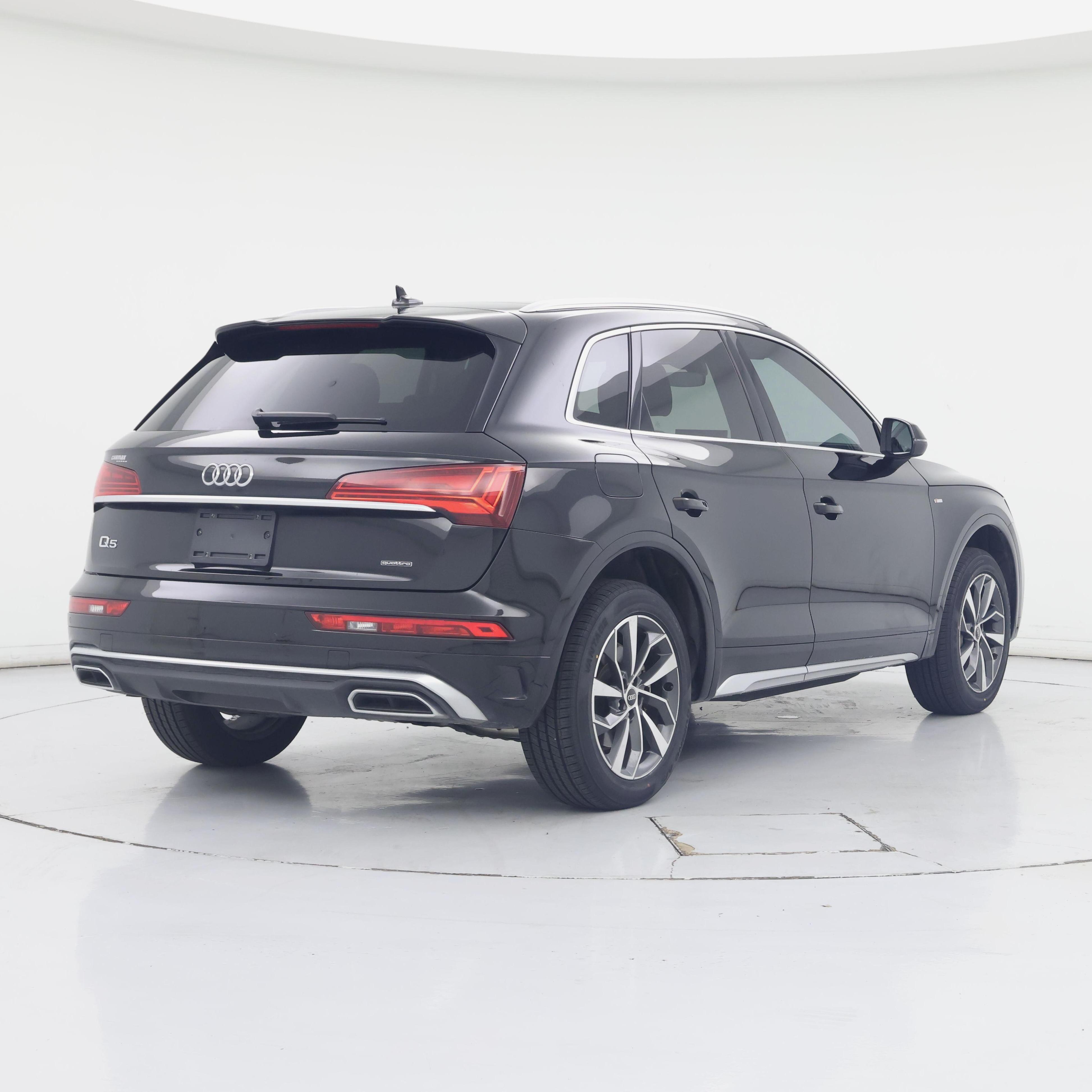 Thumbnail: 2023 Audi Q5 - 8