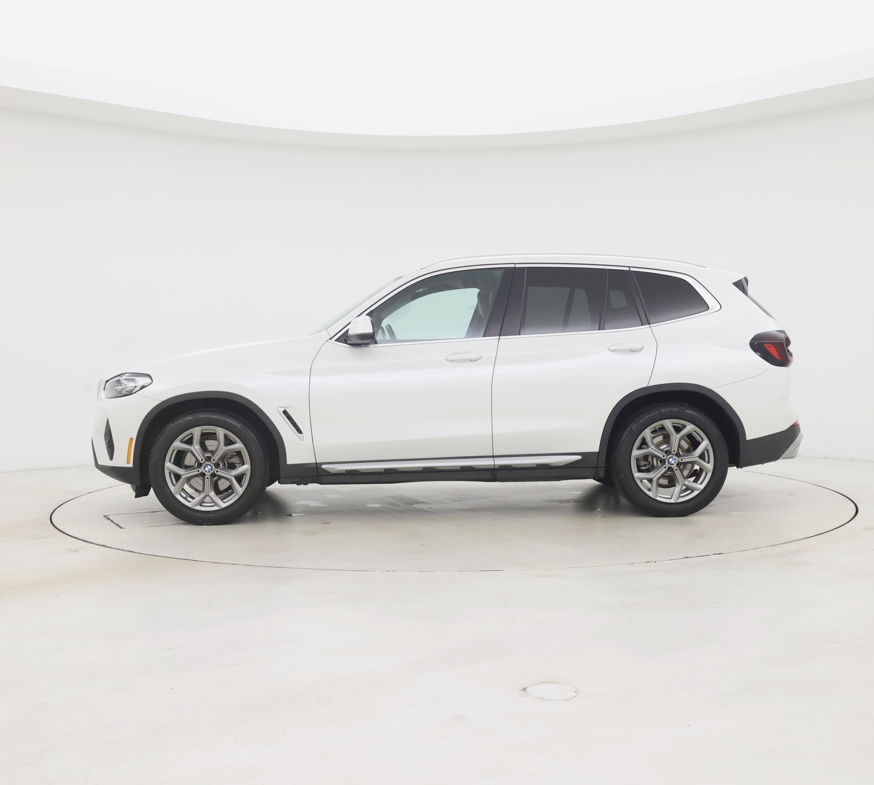 Thumbnail: 2023 BMW X3 - 3