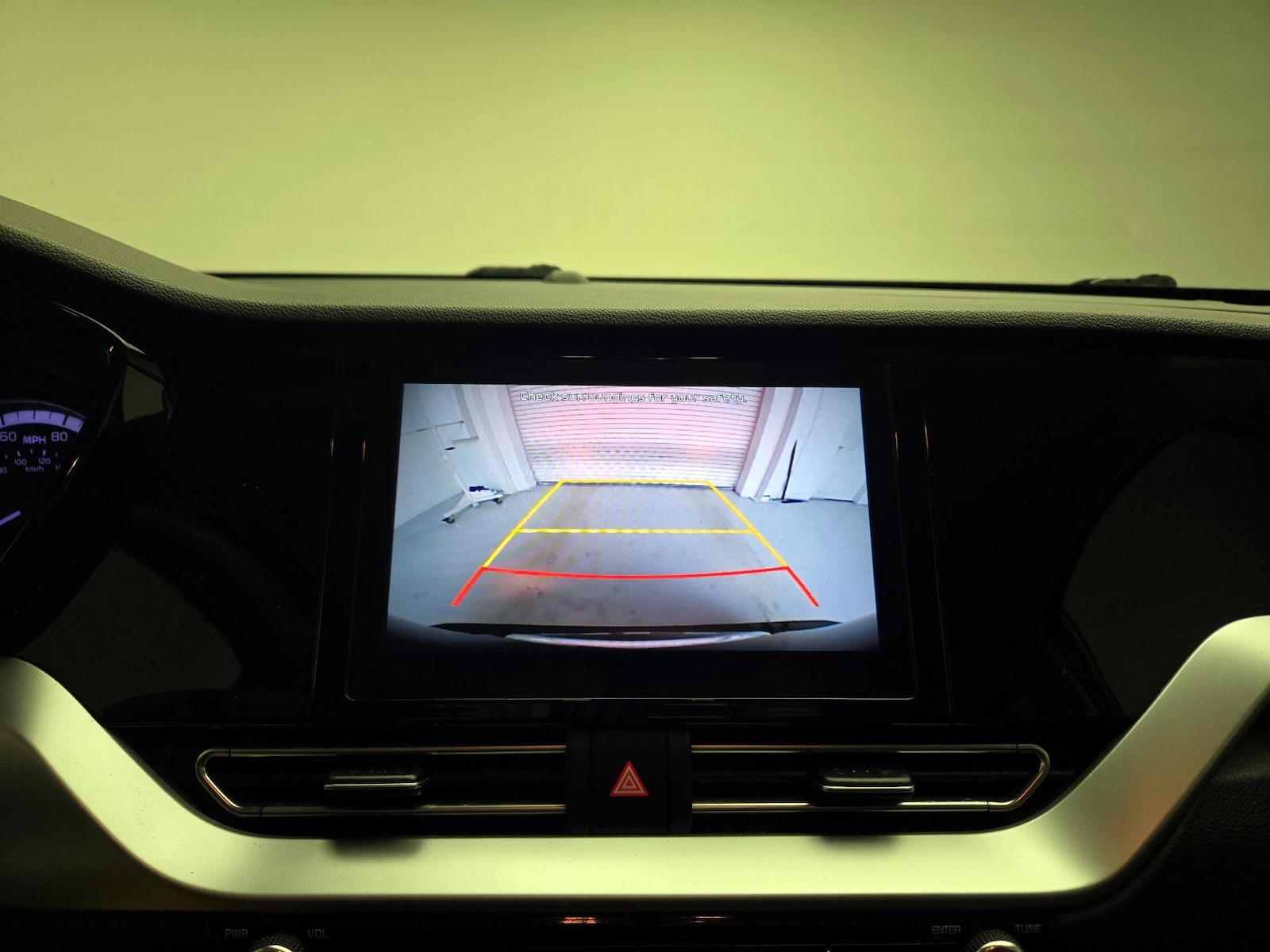 2020 Kia Niro LX - Photo 12