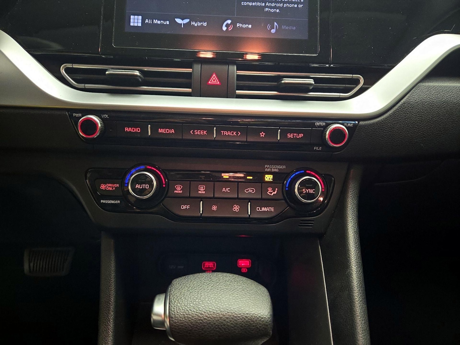 2020 Kia Niro LX - Photo 14