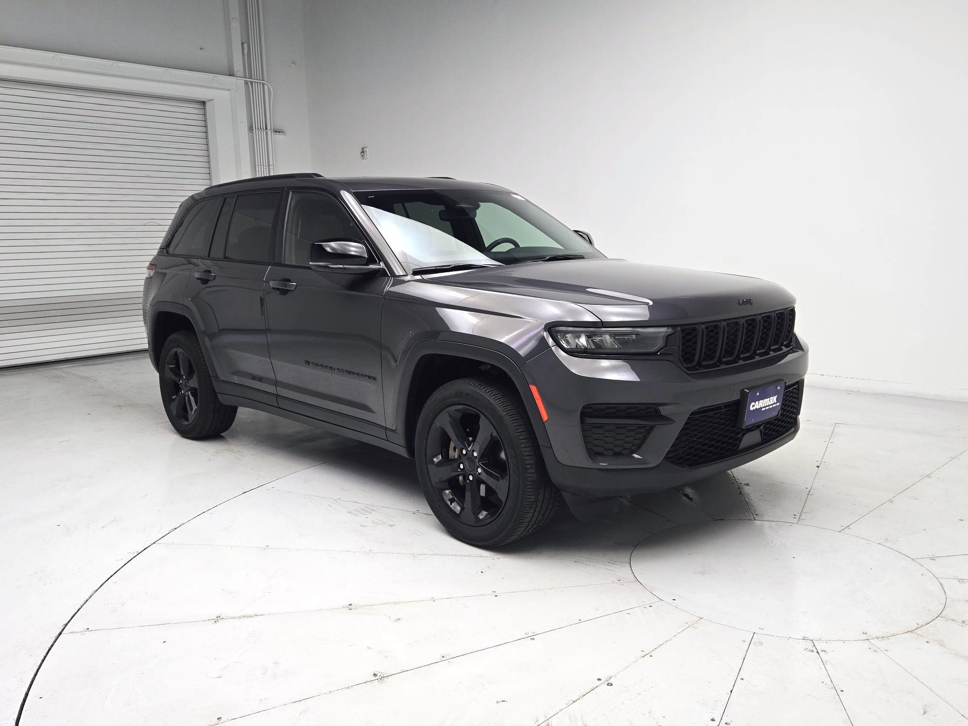 Thumbnail: 2023 Jeep Grand Cherokee - 1