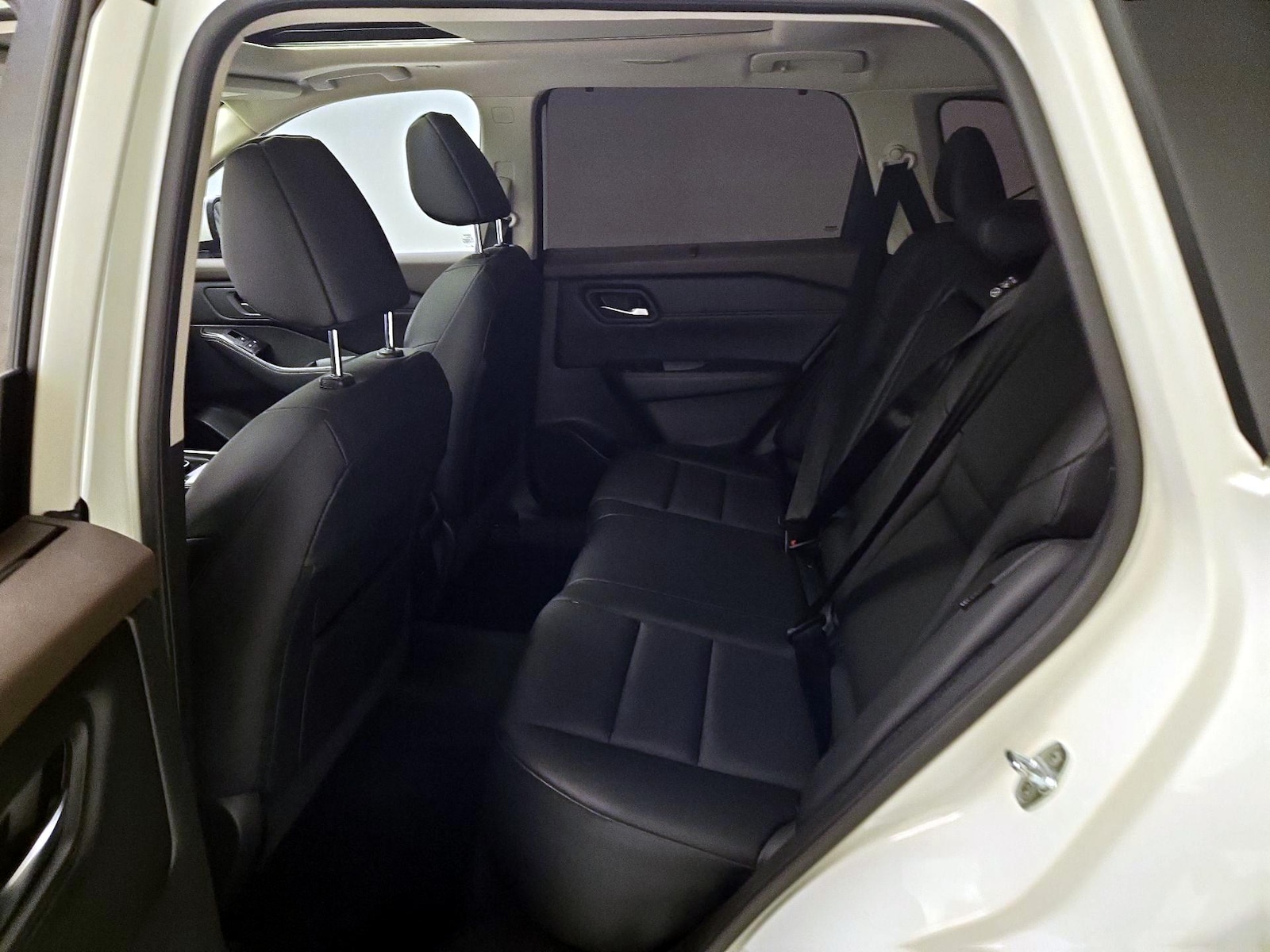 2022 Nissan Rogue SV - Photo 19